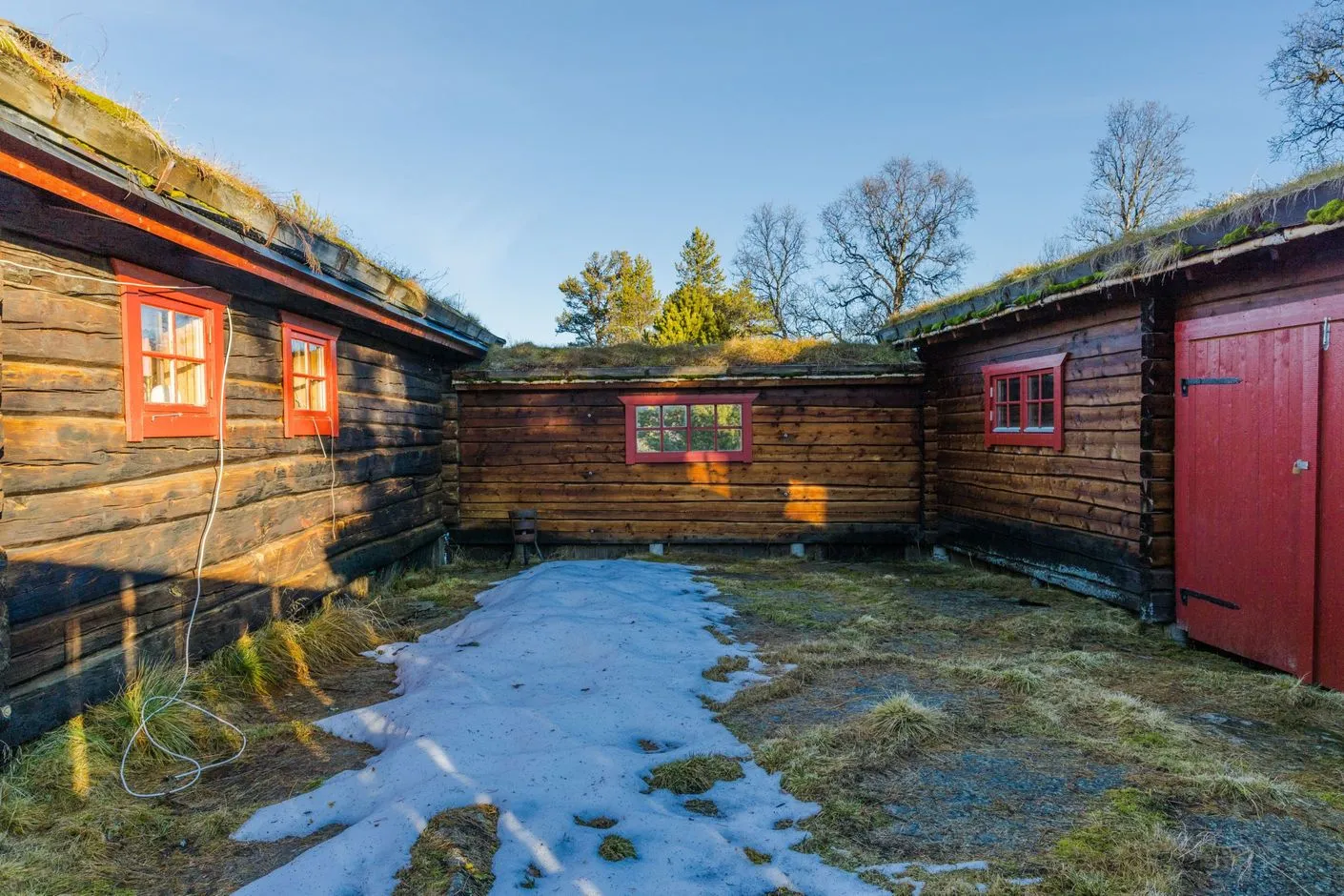 Mid-Century Swedish Country House with Expansive Grounds in Bruksvallarna - View image 14 of 27