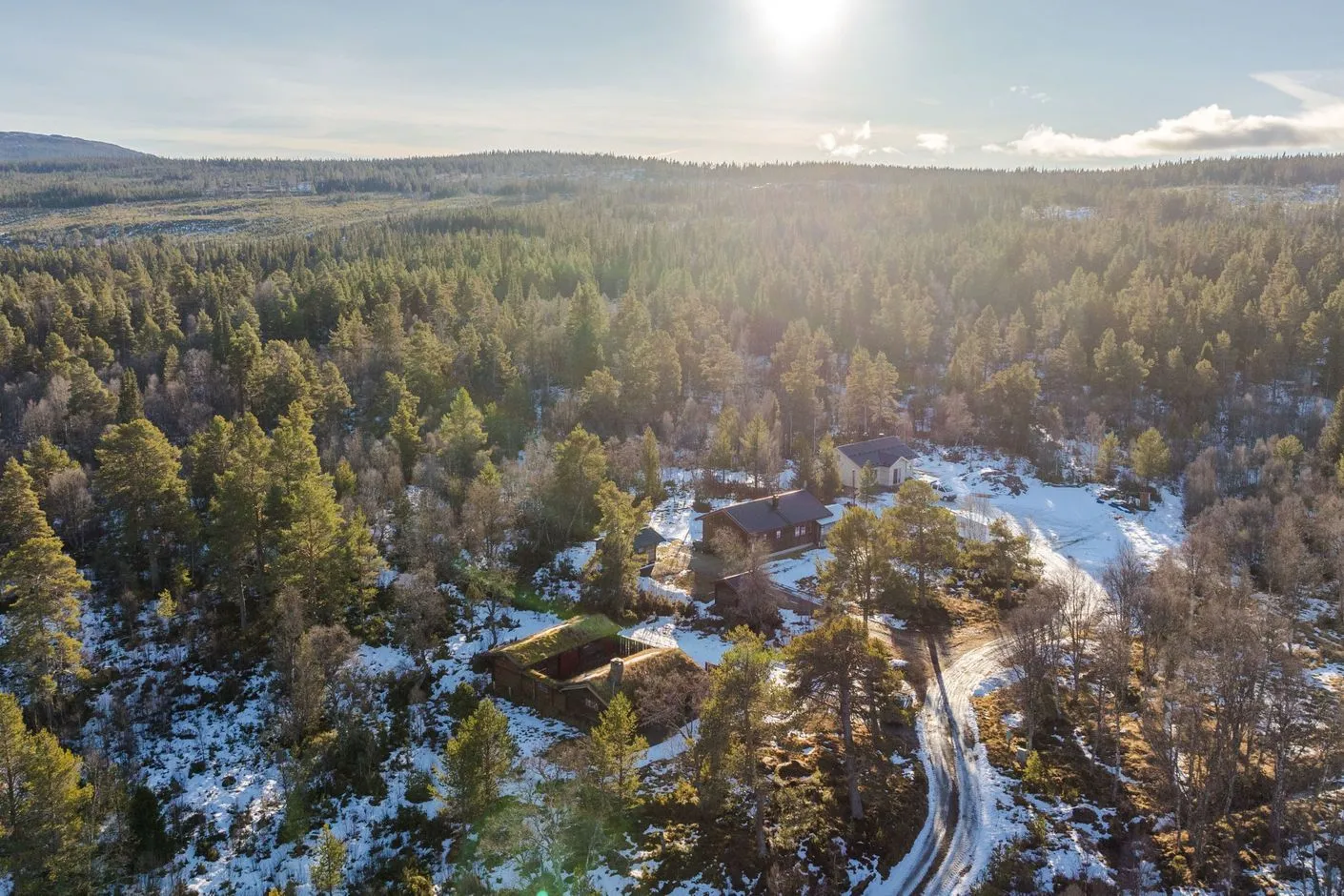 Mid-Century Swedish Country House with Expansive Grounds in Bruksvallarna - View image 24 of 27