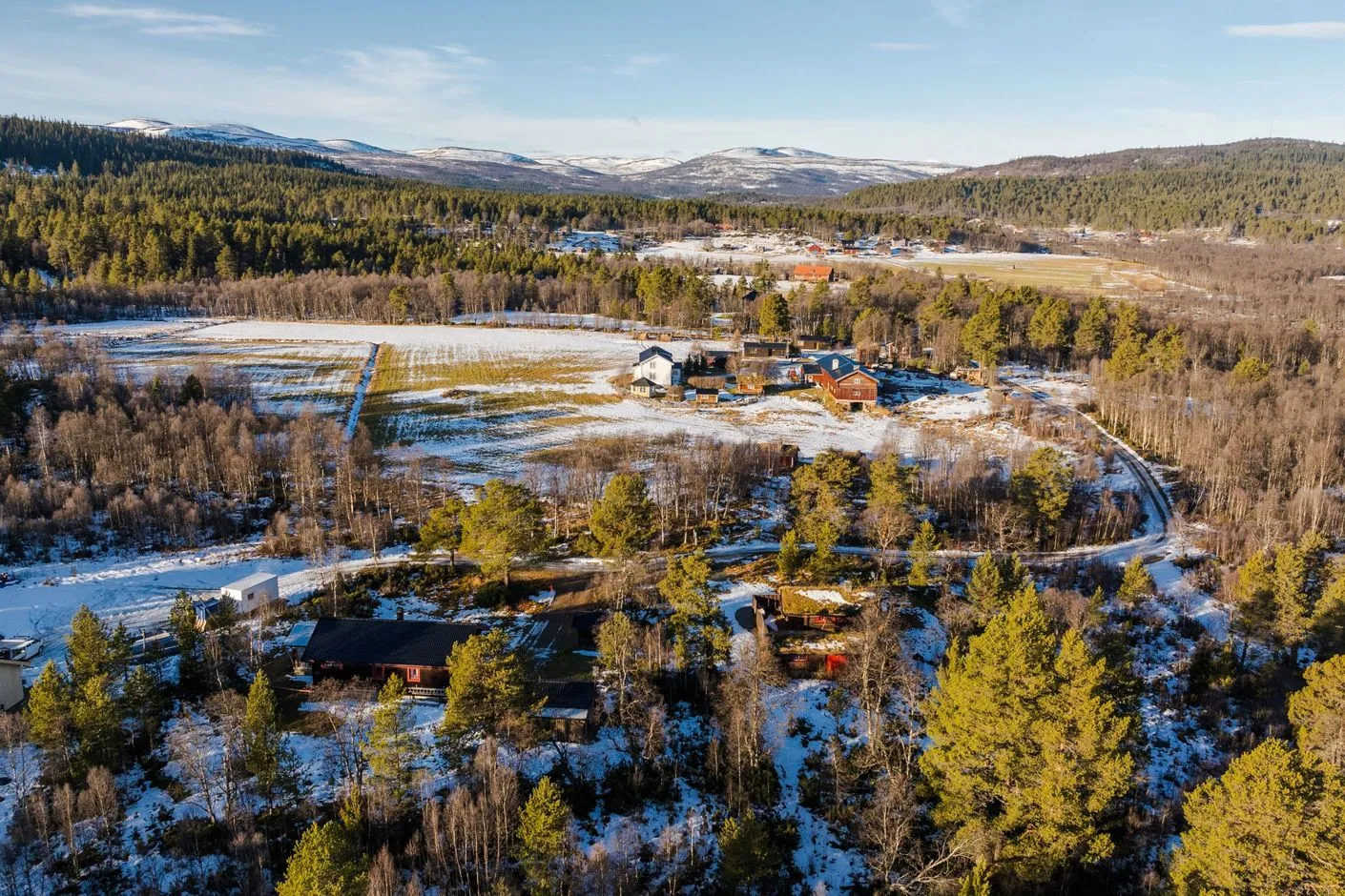 Mid-Century Swedish Country House with Expansive Grounds in Bruksvallarna - View image 26 of 27