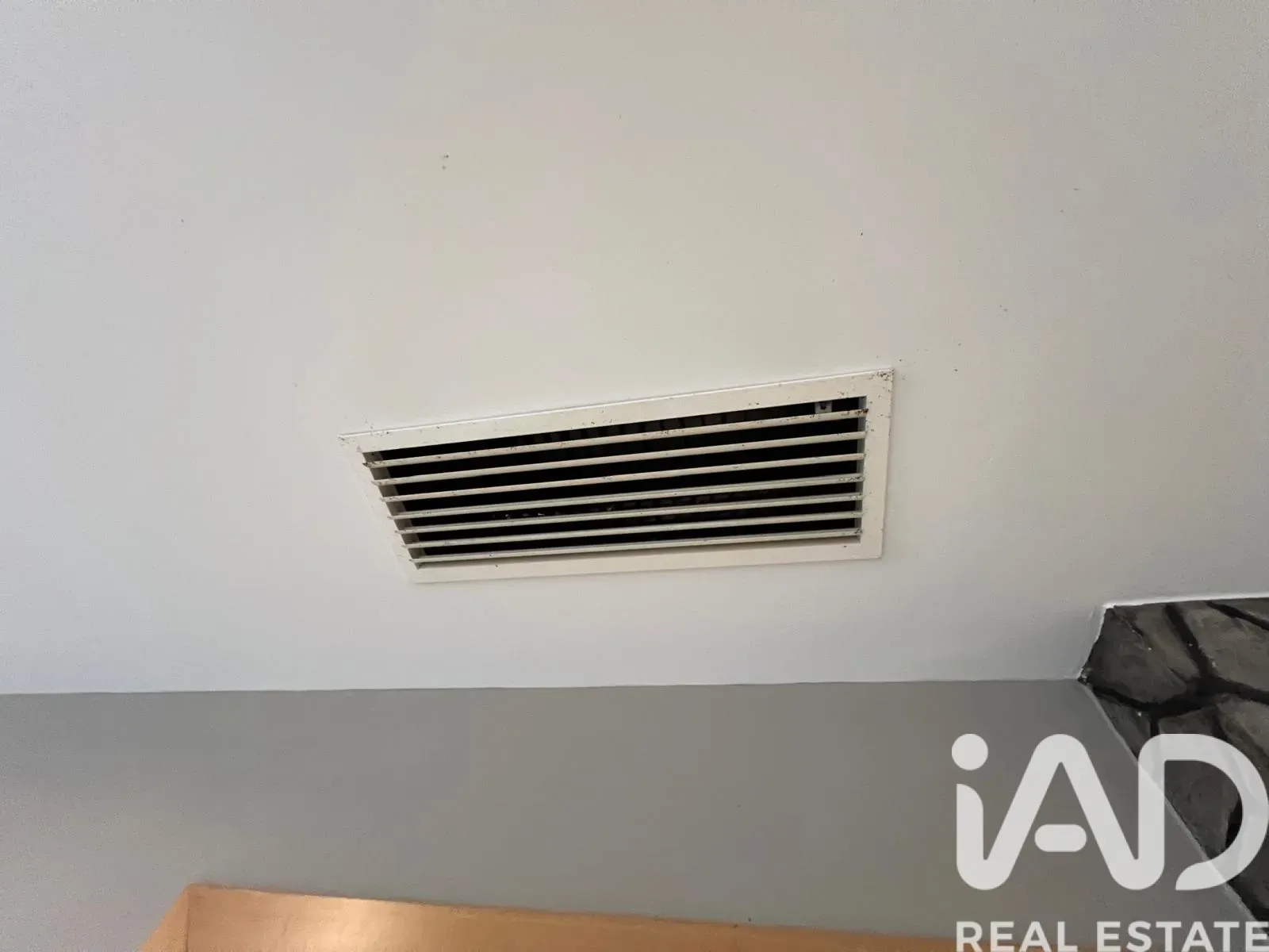 Spacious 5-Bedroom House with Pool and Garden in Roquetes, Spain - View image 21 of 40