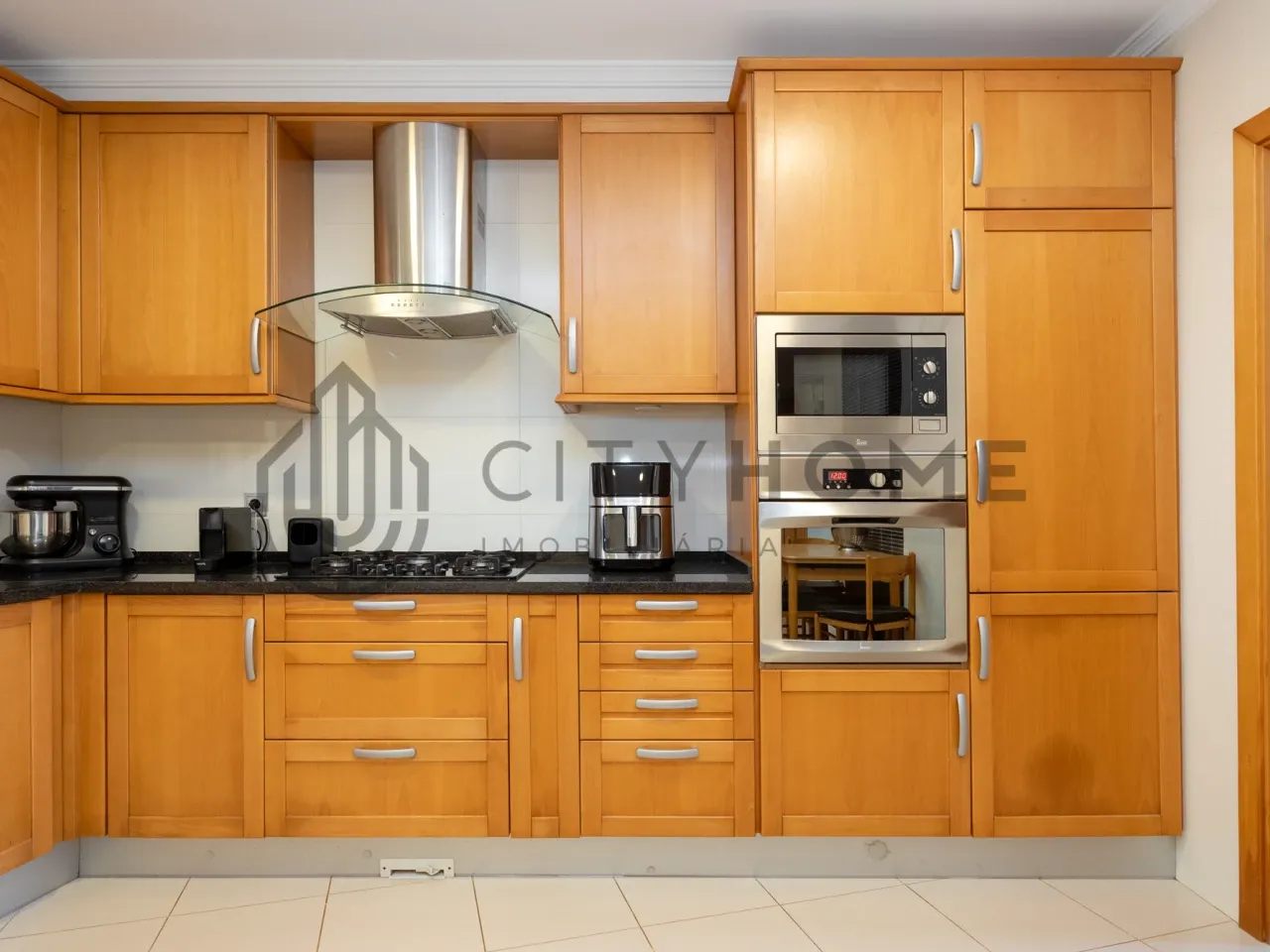 Spacious 3-Bedroom House with Pool and Expansive Garden in Silves, Algarve - View image 12 of 59