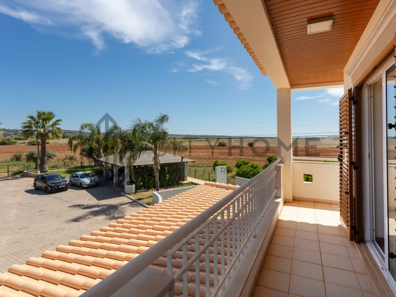 Spacious 3-Bedroom House with Pool and Expansive Garden in Silves, Algarve - View image 33 of 59
