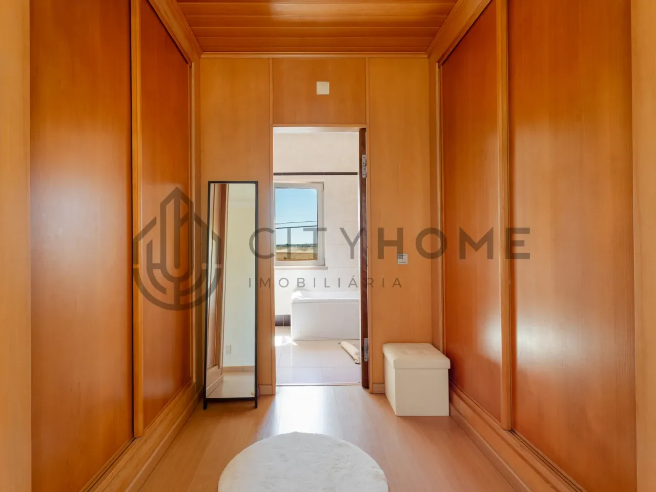 Spacious 3-Bedroom House with Pool and Expansive Garden in Silves, Algarve - View image 36 of 59