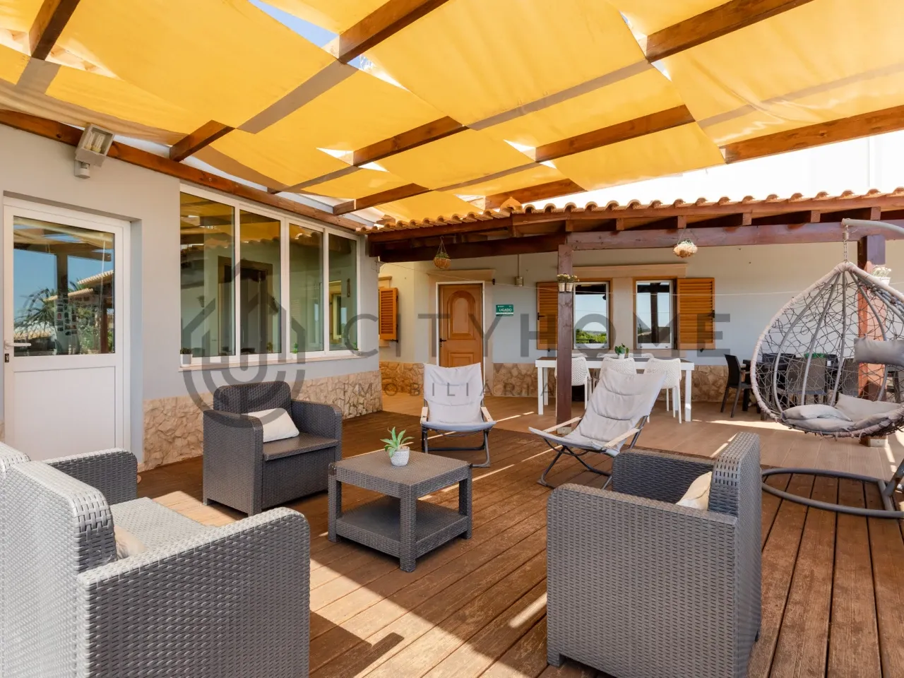 Spacious 3-Bedroom House with Pool and Expansive Garden in Silves, Algarve - View image 43 of 59