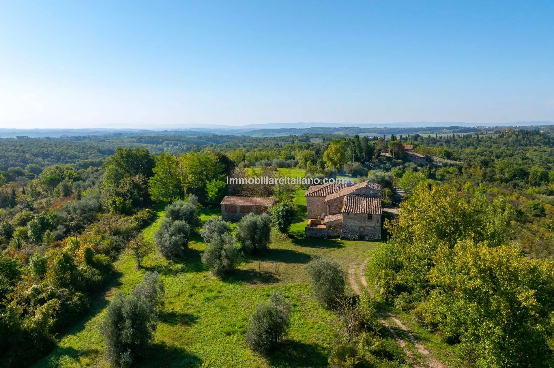 6-Bedroom Country House with Expansive Grounds in Chianti, Tuscany - View image 6 of 51