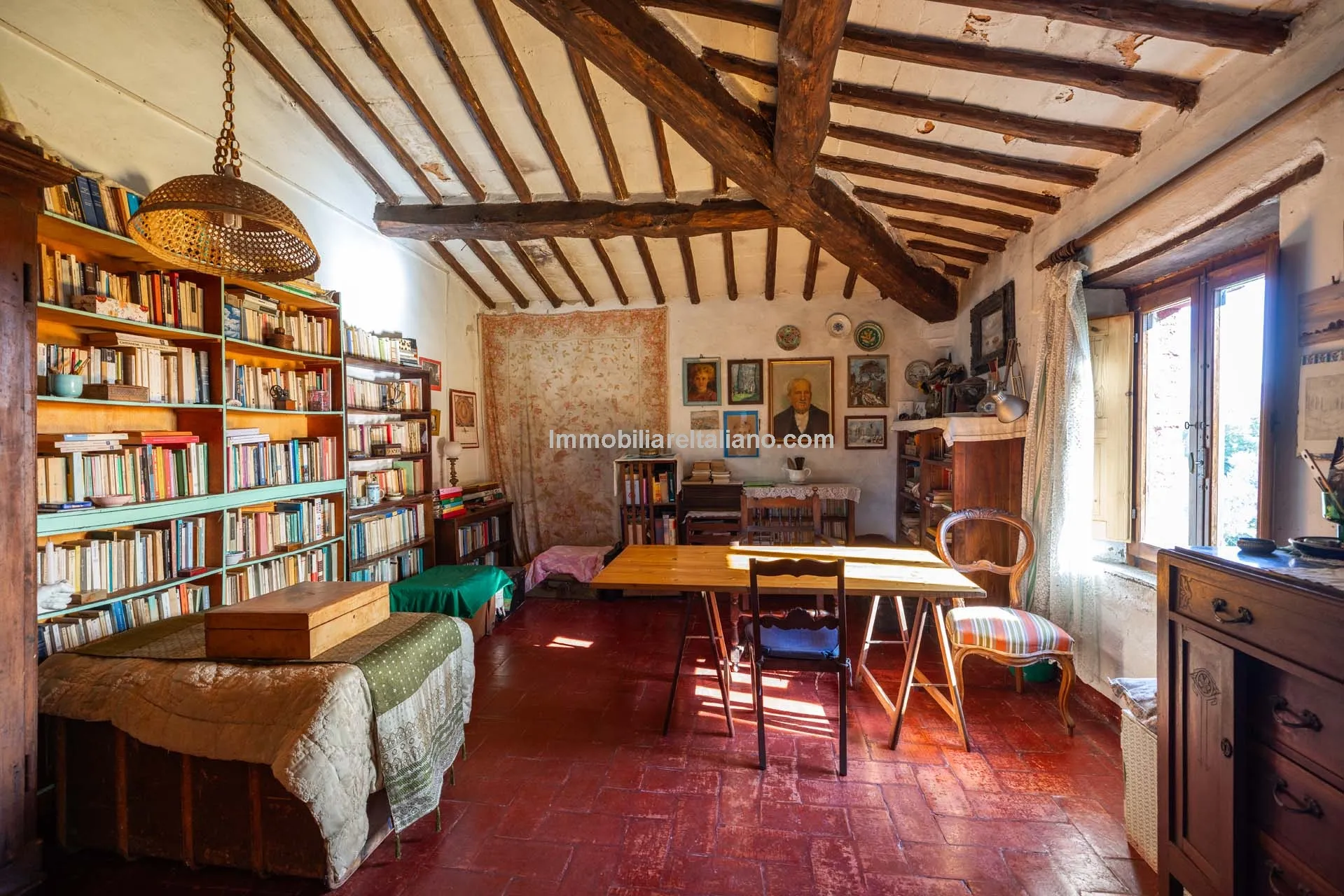 6-Bedroom Country House with Expansive Grounds in Chianti, Tuscany - View image 28 of 51