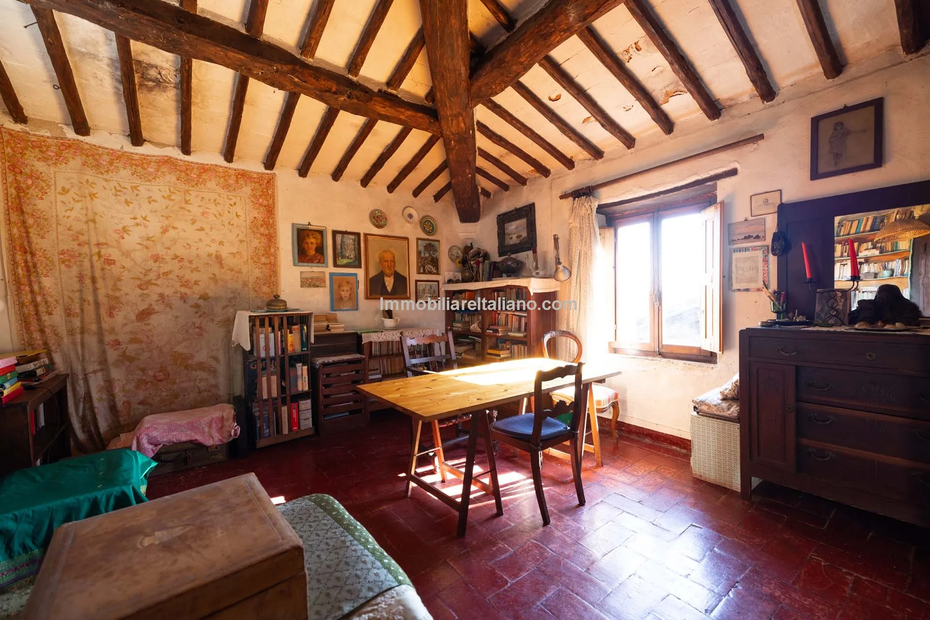 6-Bedroom Country House with Expansive Grounds in Chianti, Tuscany - View image 29 of 51