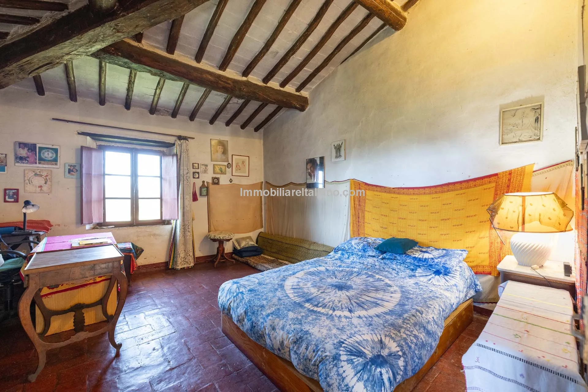 6-Bedroom Country House with Expansive Grounds in Chianti, Tuscany - View image 31 of 51