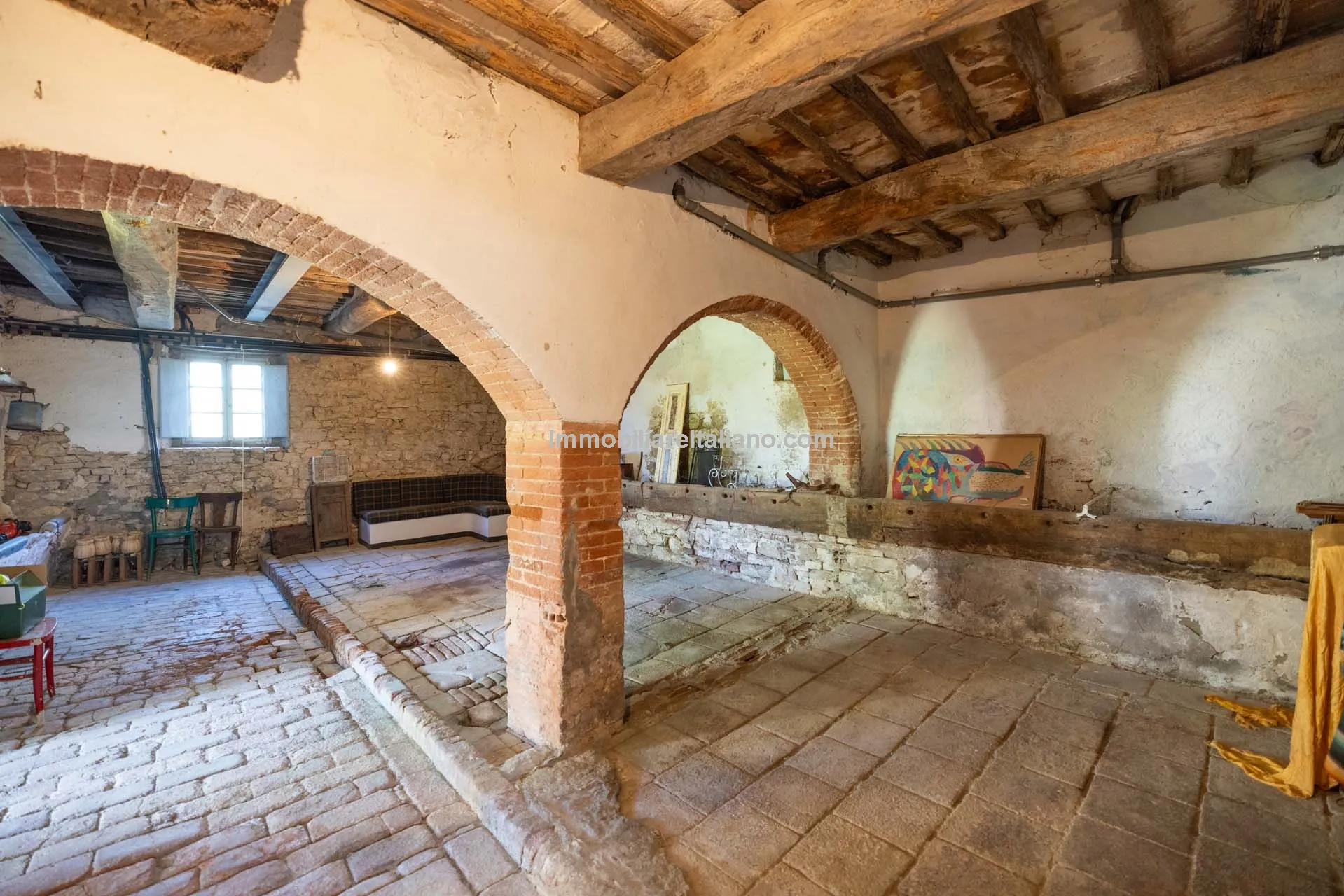 6-Bedroom Country House with Expansive Grounds in Chianti, Tuscany - View image 44 of 51