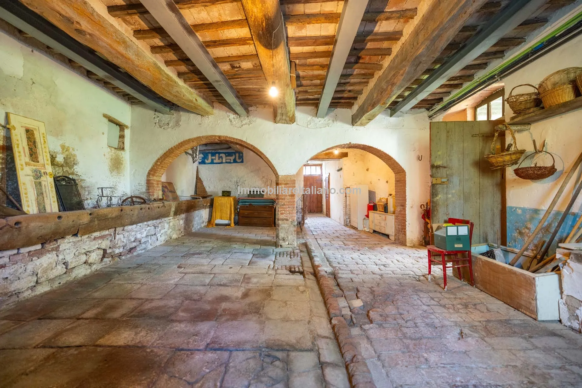 6-Bedroom Country House with Expansive Grounds in Chianti, Tuscany - View image 45 of 51