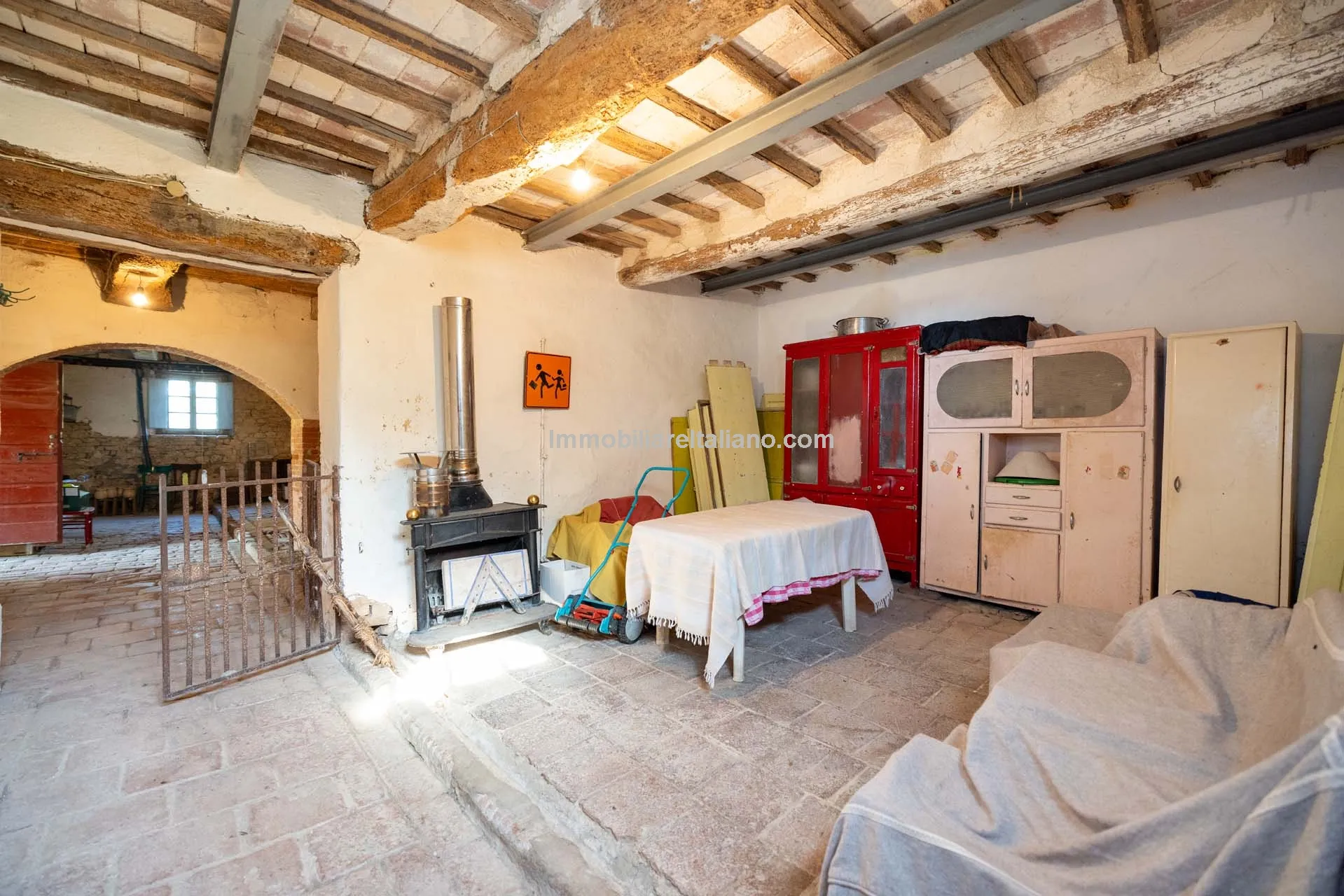 6-Bedroom Country House with Expansive Grounds in Chianti, Tuscany - View image 48 of 51