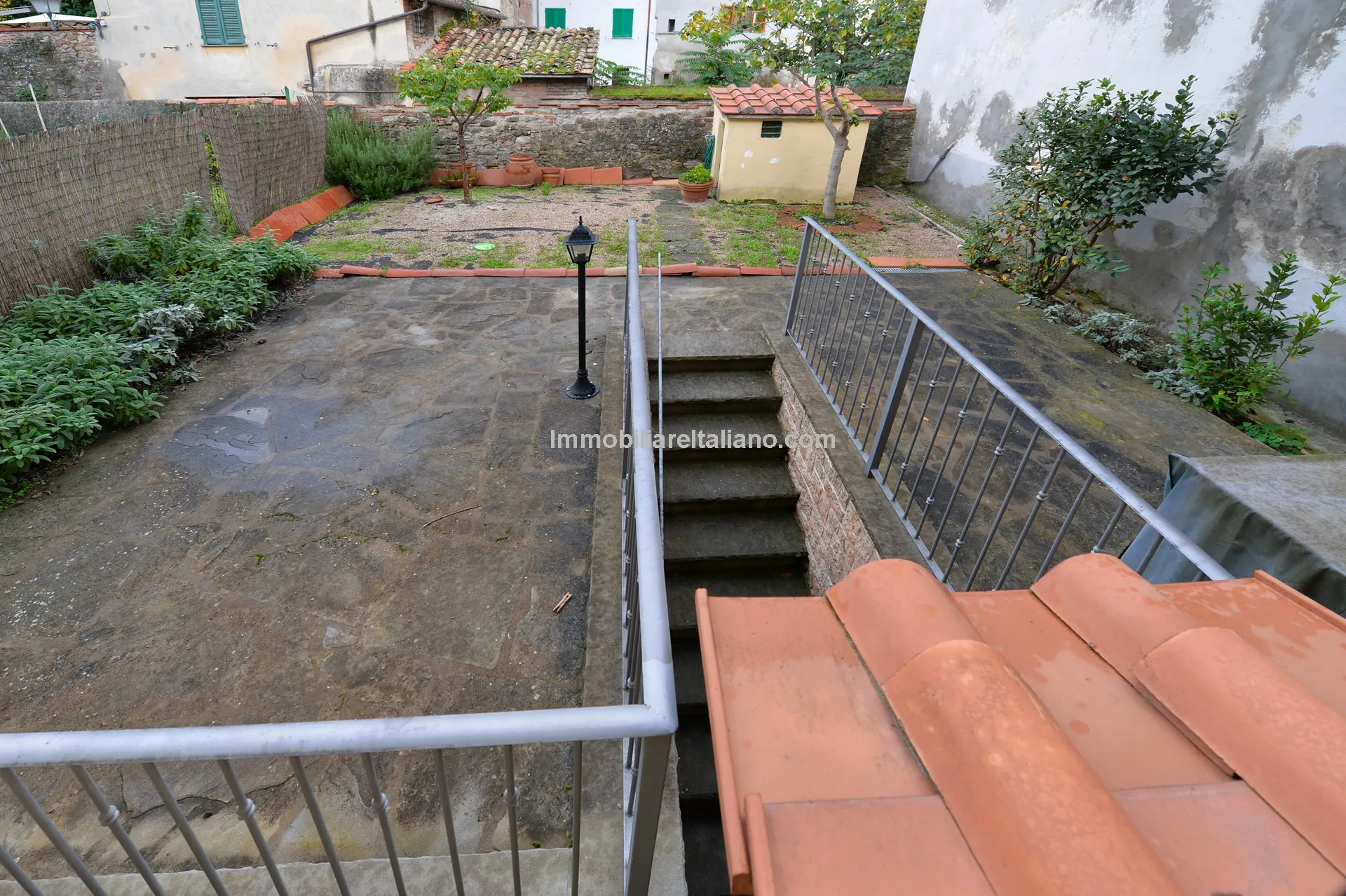 Historic 5-Bedroom Townhouse with B&B Licence in Sansepolcro, Tuscany - Image 5