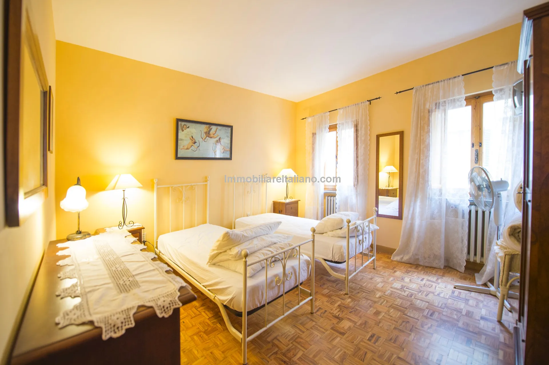 Historic 5-Bedroom Townhouse with B&B Licence in Sansepolcro, Tuscany - View image 17 of 36