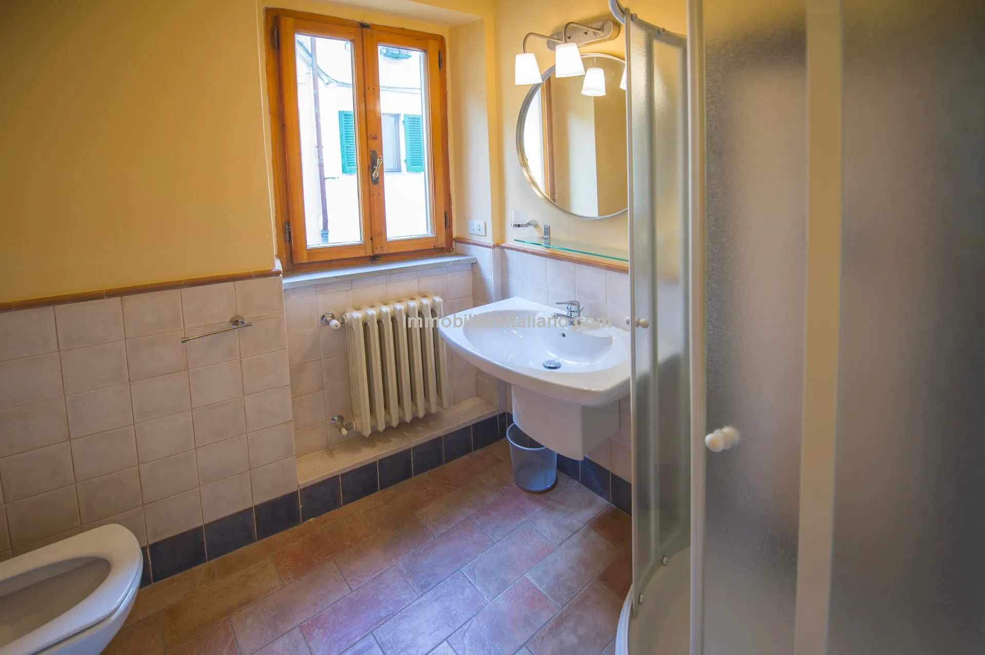 Historic 5-Bedroom Townhouse with B&B Licence in Sansepolcro, Tuscany - View image 26 of 36