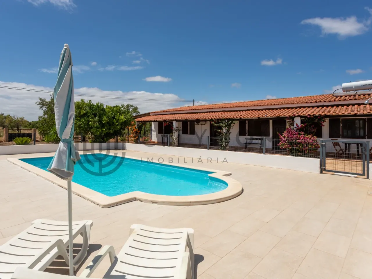 Expansive 7-Bedroom Villa with Pool and Garden in Albufeira, Portugal - View image 37 of 67