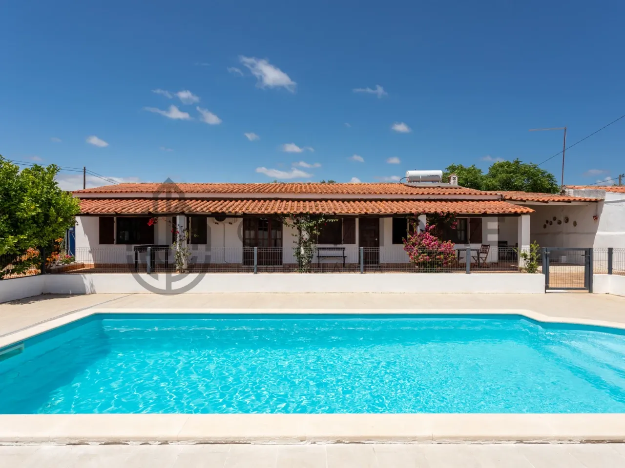 Expansive 7-Bedroom Villa with Pool and Garden in Albufeira, Portugal - View image 38 of 67