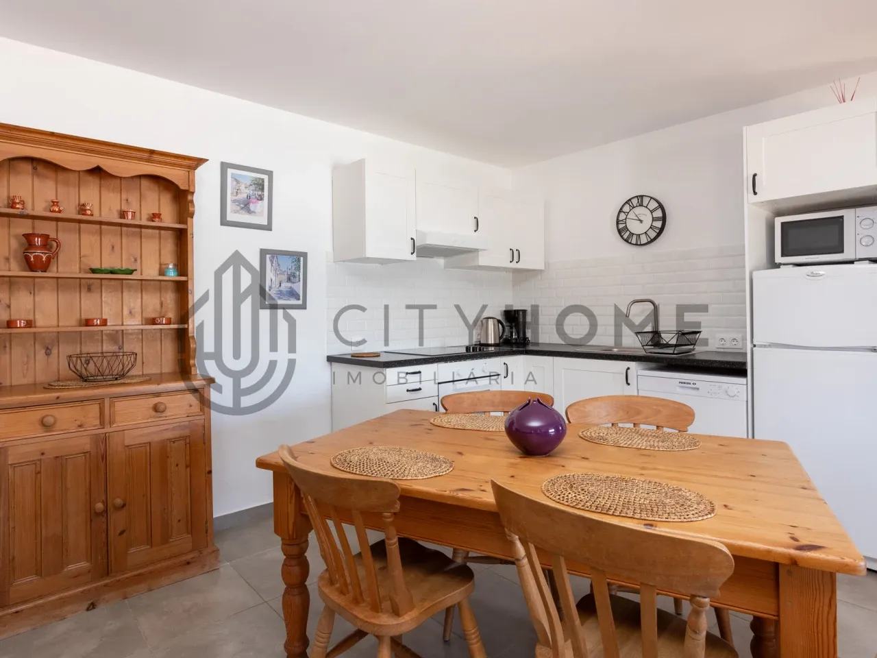 Expansive 7-Bedroom Villa with Pool and Garden in Albufeira, Portugal - View image 48 of 67