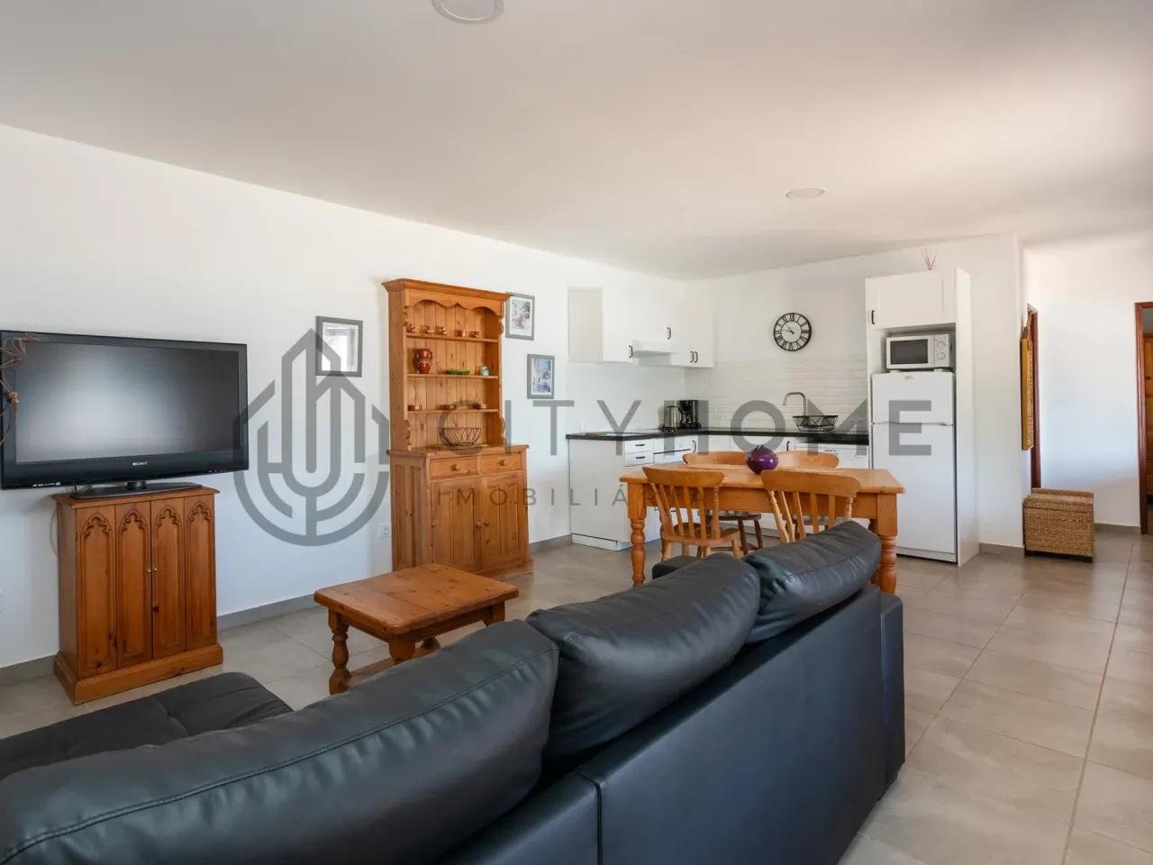 Expansive 7-Bedroom Villa with Pool and Garden in Albufeira, Portugal - View image 50 of 67