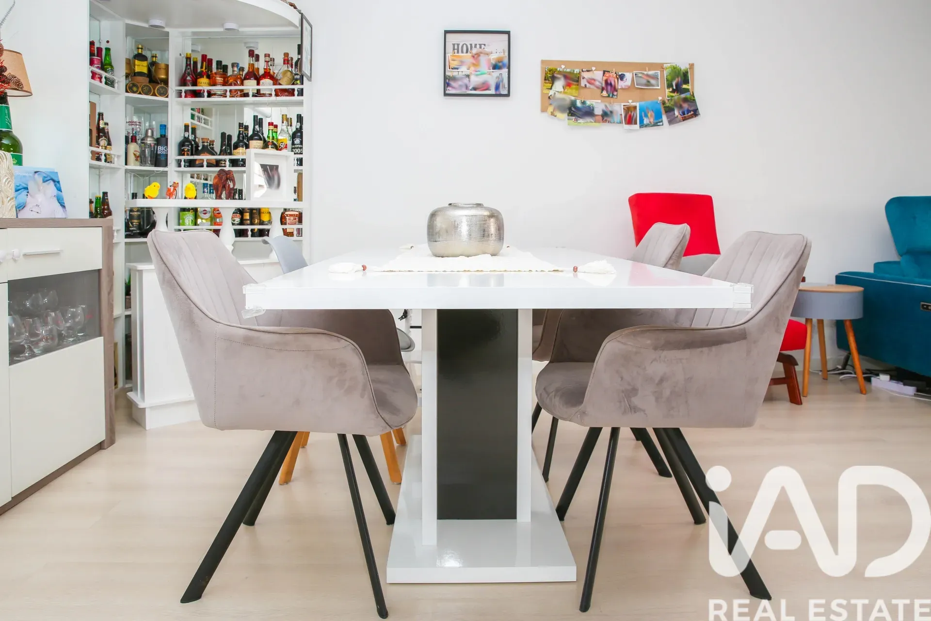 Contemporary 3-Bedroom House with Pool and Terrace in Coastal Lourinhã - View image 10 of 27