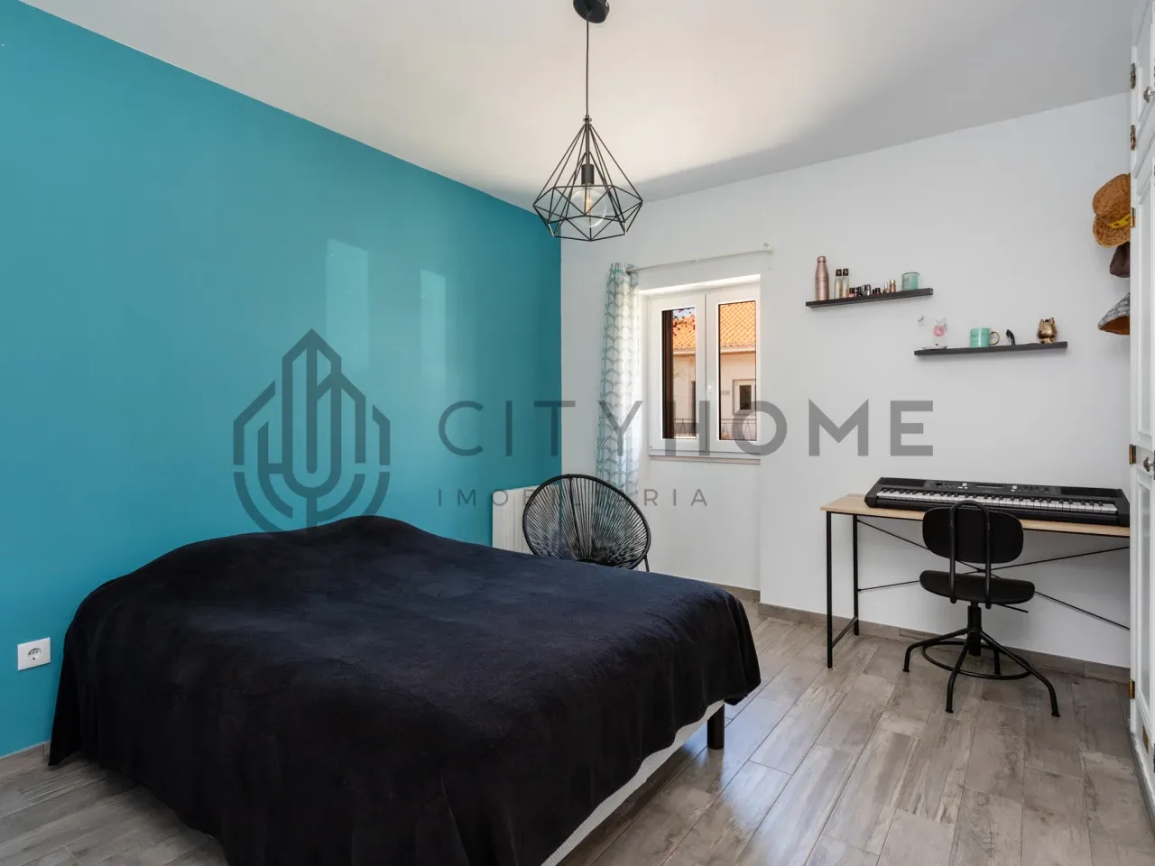 Spacious Five-Bedroom House with Garden in Scenic Paderne, Albufeira - View image 13 of 37