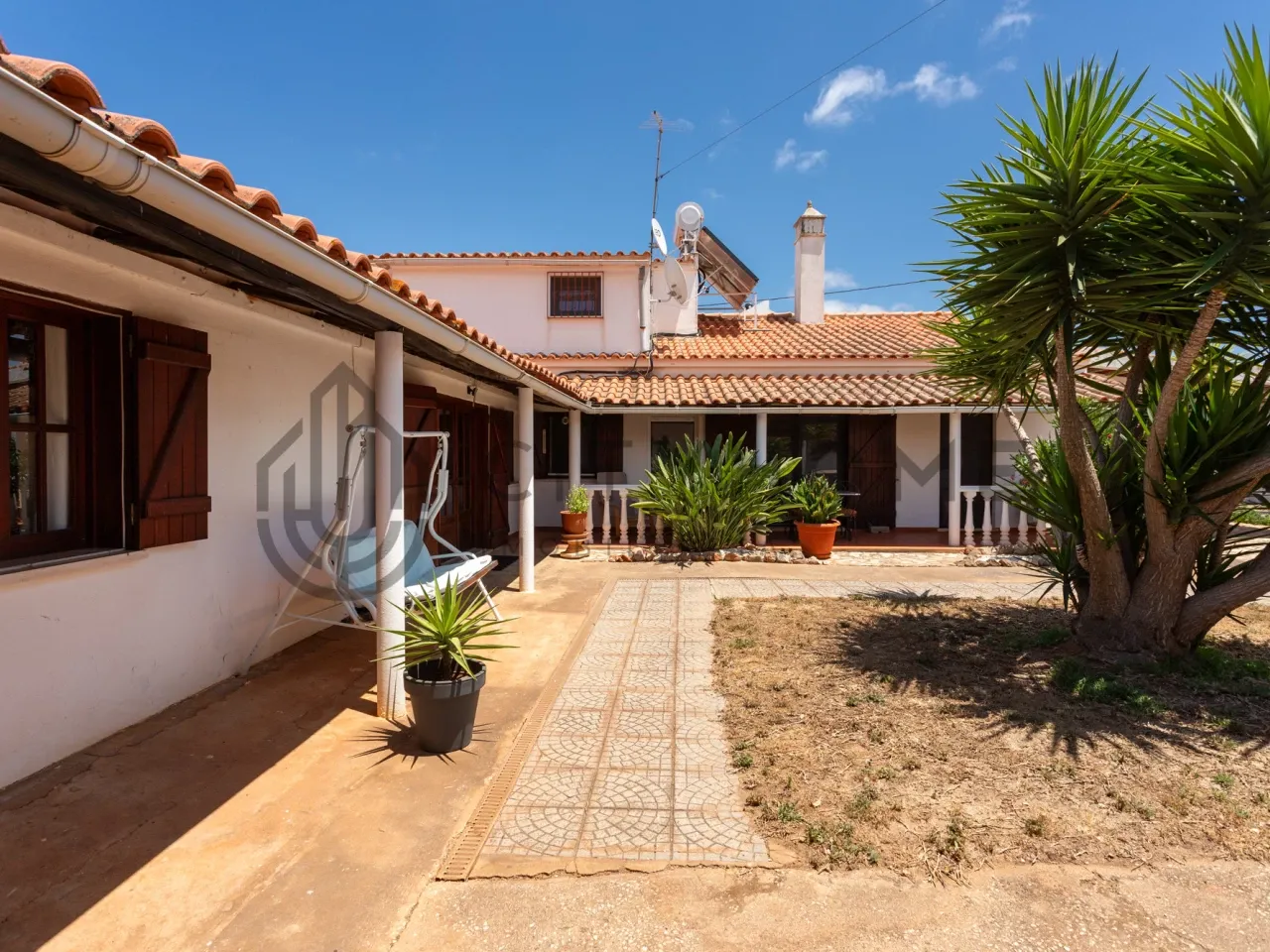 Spacious Five-Bedroom House with Garden in Scenic Paderne, Albufeira - View image 28 of 37