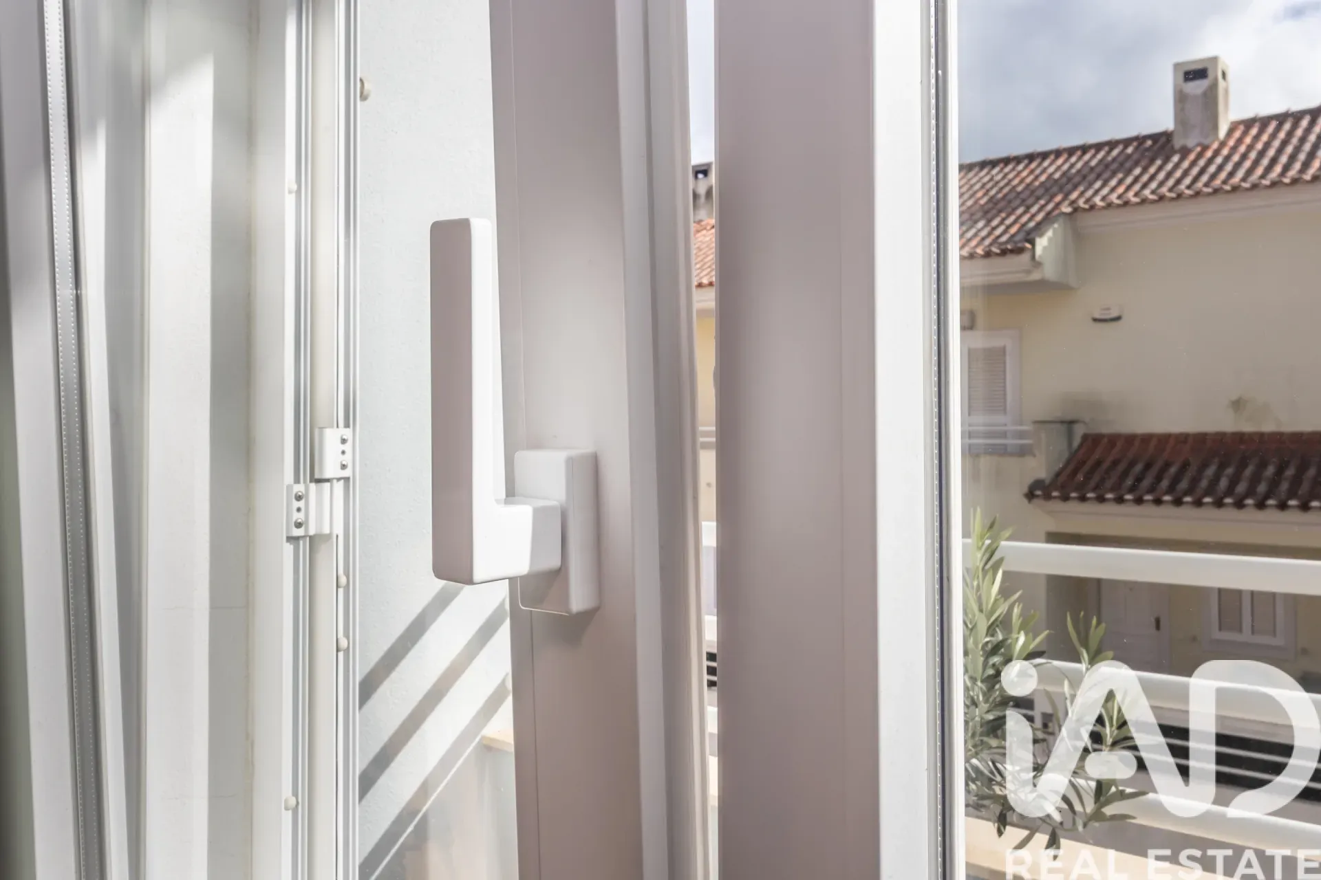 Moderne woning met 3 slaapkamers, balkon en parkeerplaats in Azeitão - Bekijk afbeelding 18 van 39