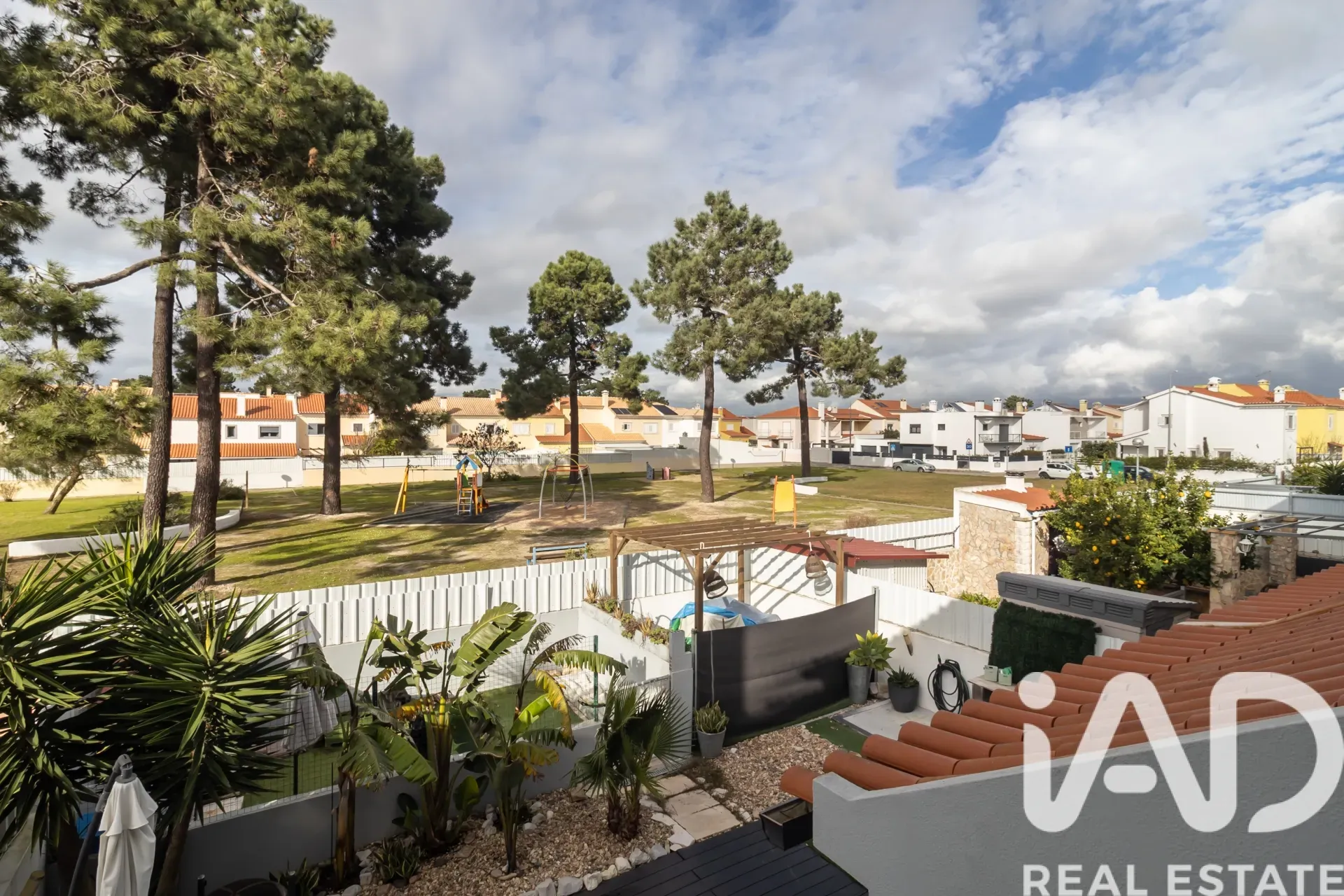 Moderne woning met 3 slaapkamers, balkon en parkeerplaats in Azeitão - Bekijk afbeelding 28 van 39