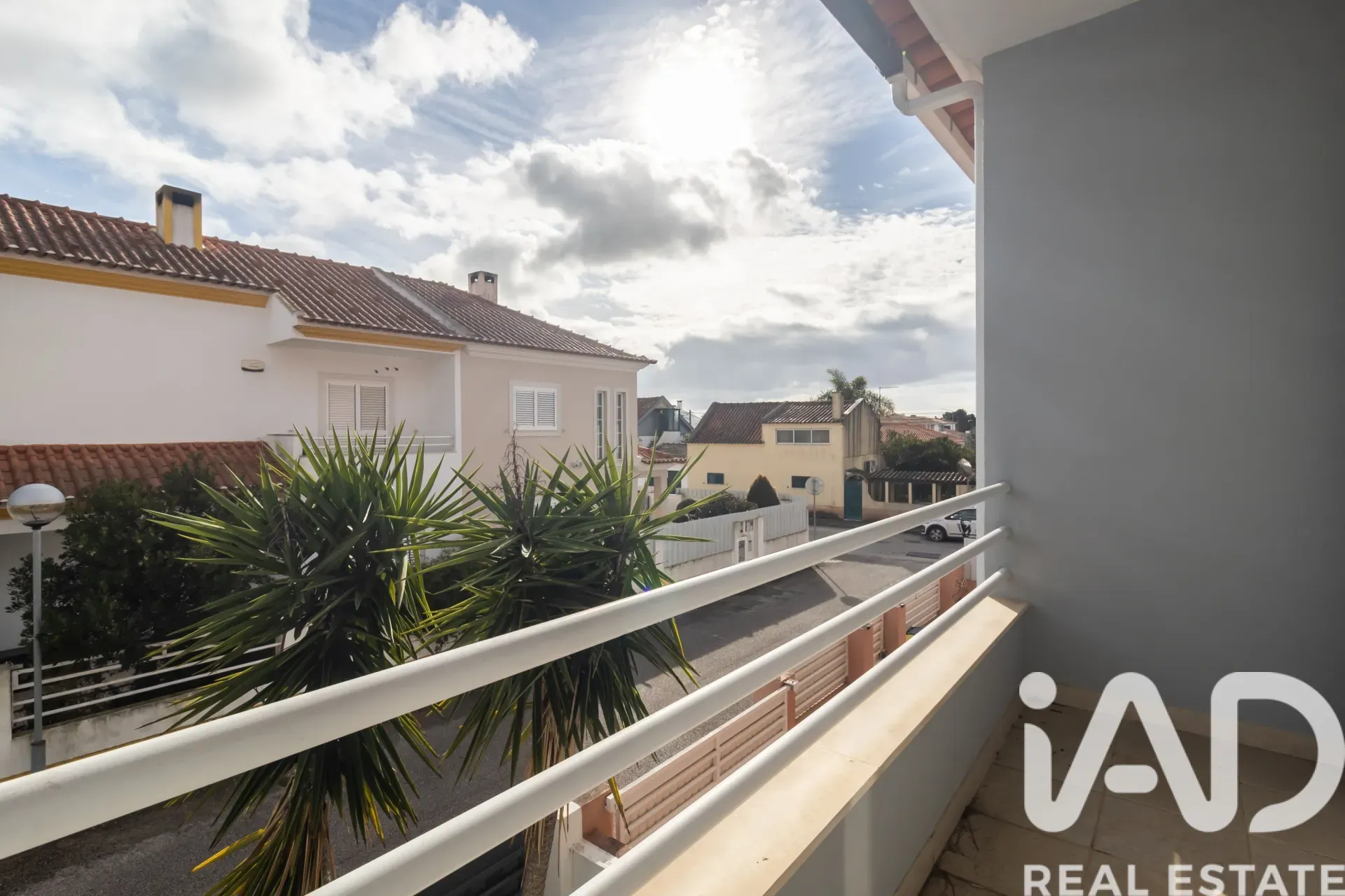 Moderne woning met 3 slaapkamers, balkon en parkeerplaats in Azeitão - Bekijk afbeelding 32 van 39