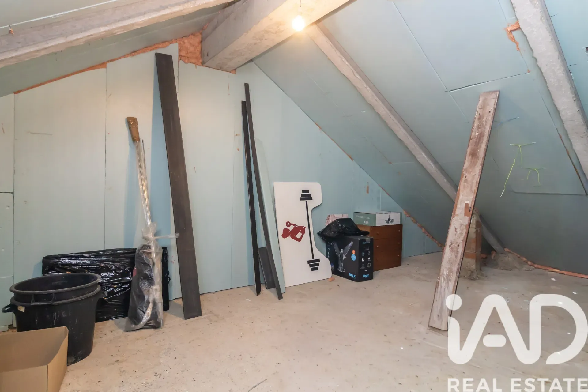 Moderne woning met 3 slaapkamers, balkon en parkeerplaats in Azeitão - Bekijk afbeelding 33 van 39