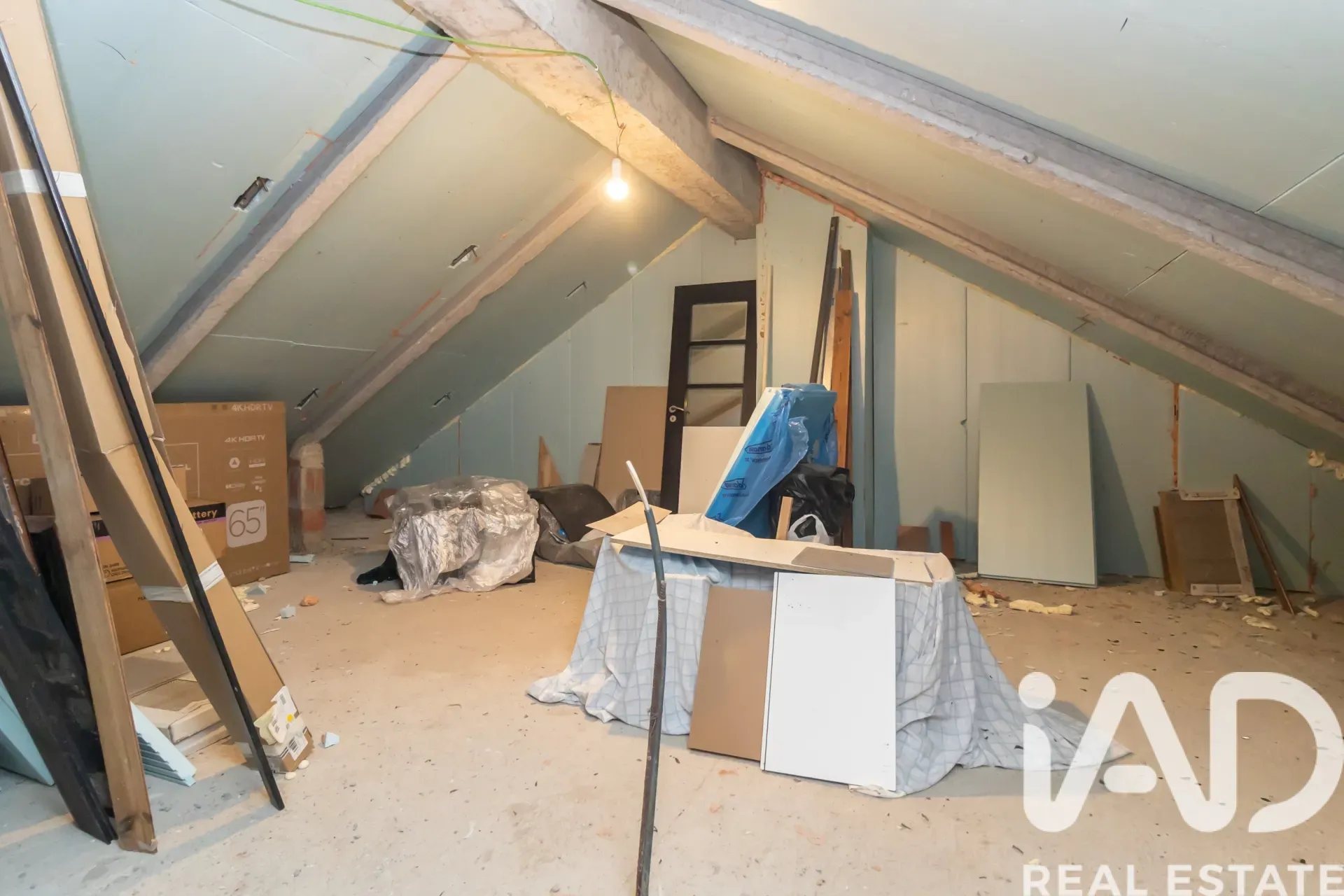 Moderne woning met 3 slaapkamers, balkon en parkeerplaats in Azeitão - Bekijk afbeelding 34 van 39