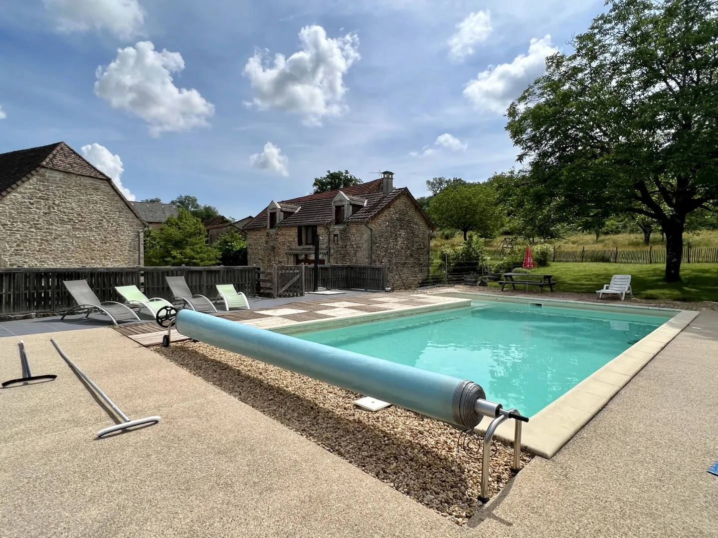 Expansive 6-Bedroom Country Retreat with Pool in Périgord Noir, Thenon - View image 7 of 50