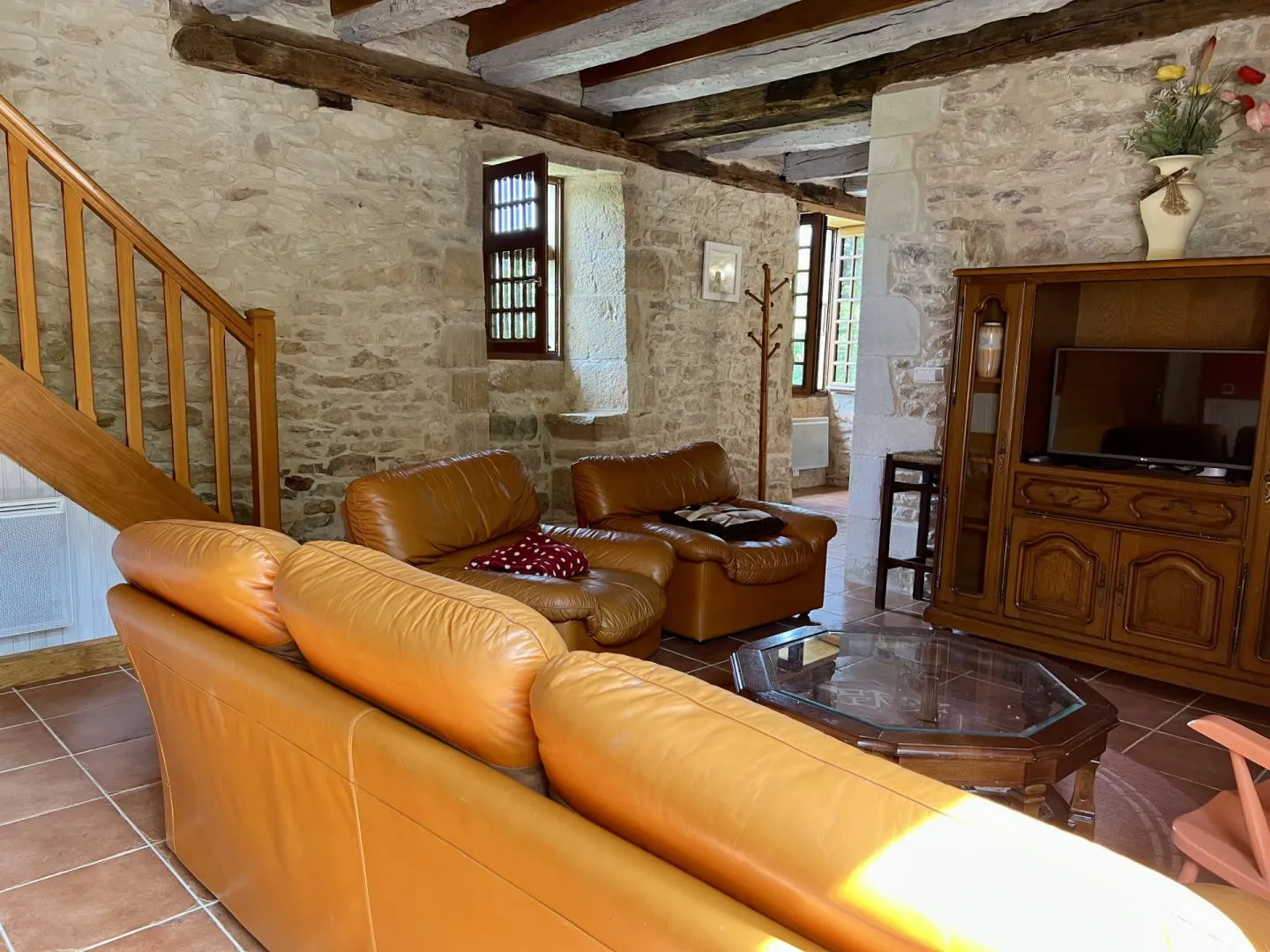 Expansive 6-Bedroom Country Retreat with Pool in Périgord Noir, Thenon - View image 14 of 50