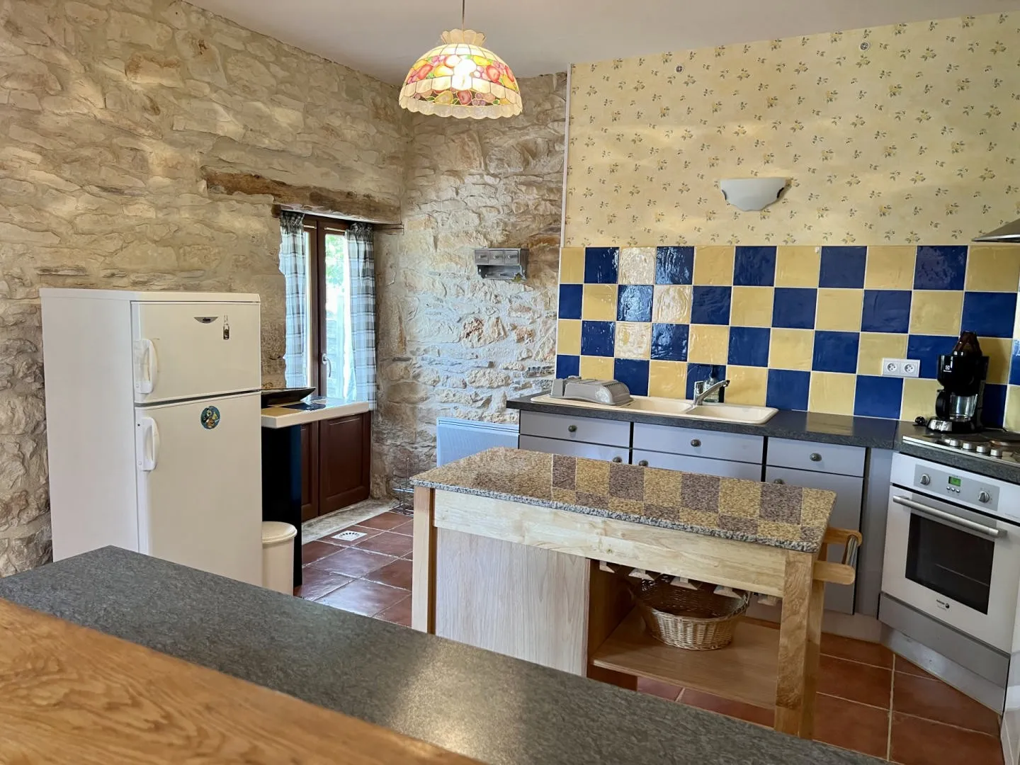 Expansive 6-Bedroom Country Retreat with Pool in Périgord Noir, Thenon - View image 16 of 50