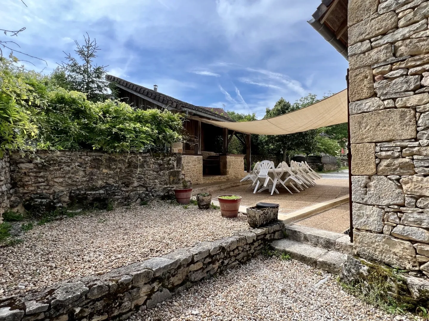 Expansive 6-Bedroom Country Retreat with Pool in Périgord Noir, Thenon - View image 28 of 50
