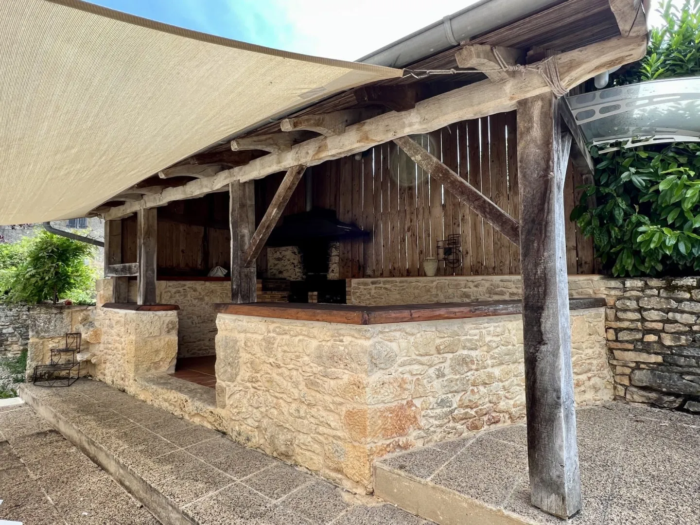 Expansive 6-Bedroom Country Retreat with Pool in Périgord Noir, Thenon - View image 32 of 50