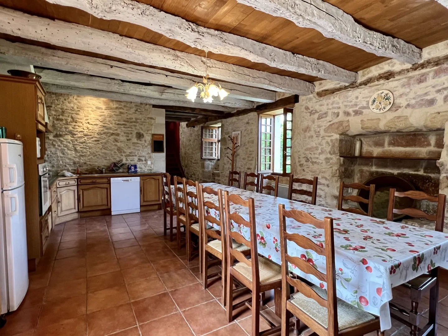 Expansive 6-Bedroom Country Retreat with Pool in Périgord Noir, Thenon - View image 35 of 50