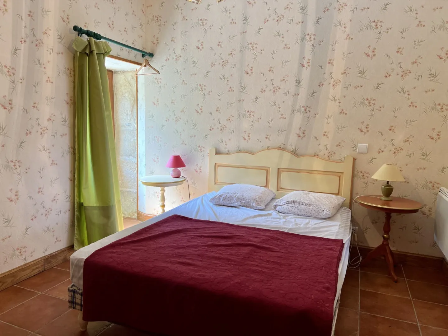 Expansive 6-Bedroom Country Retreat with Pool in Périgord Noir, Thenon - View image 39 of 50