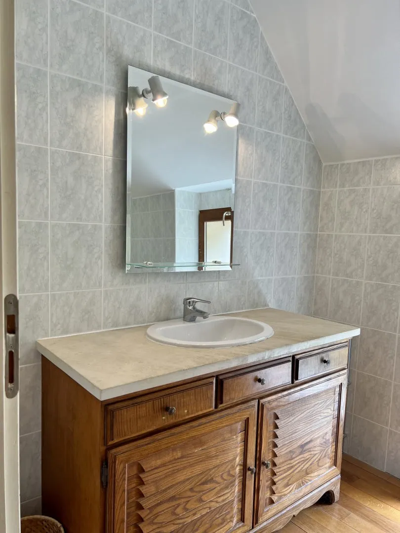 Expansive 6-Bedroom Country Retreat with Pool in Périgord Noir, Thenon - View image 44 of 50