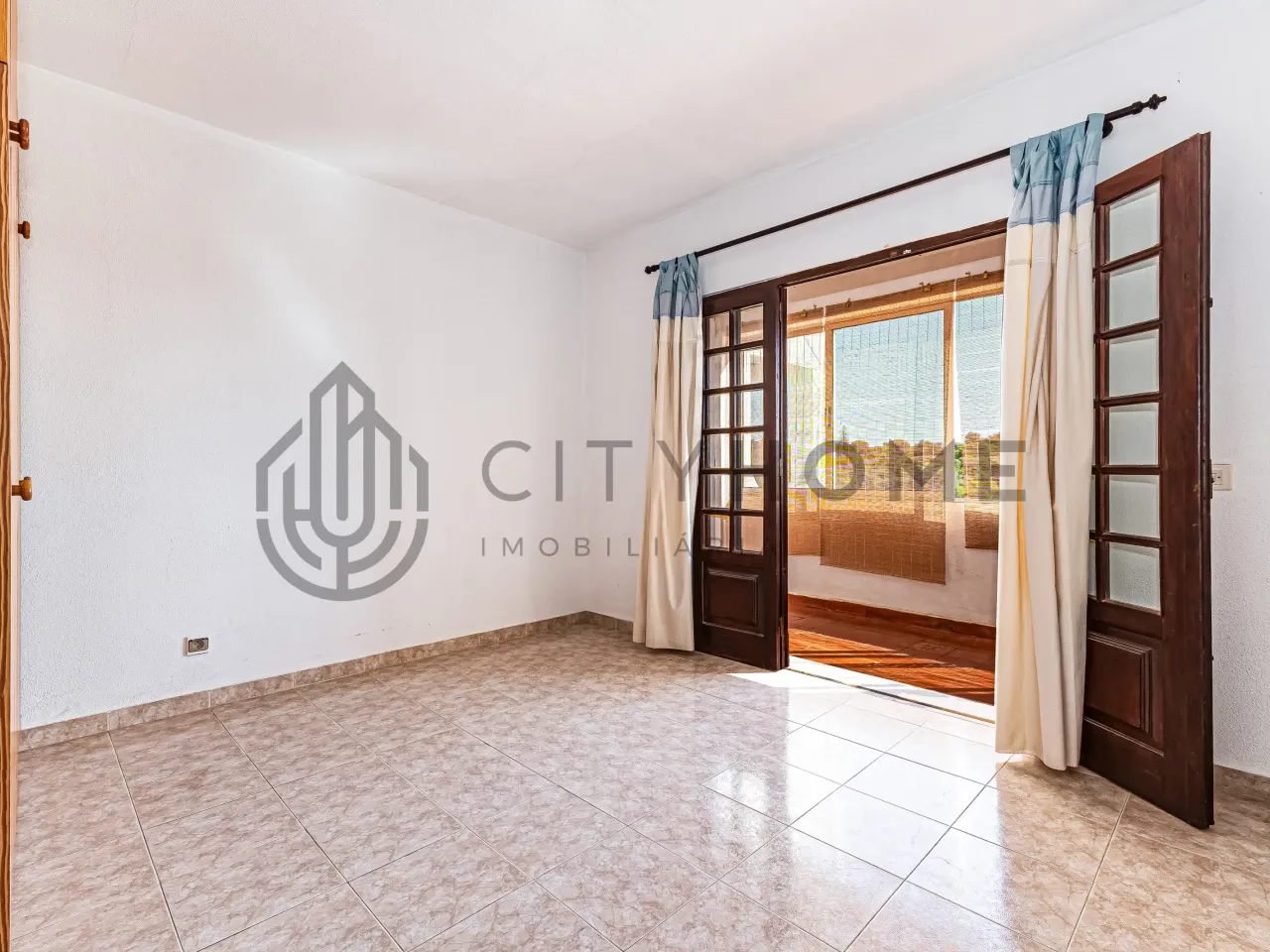 3-Bedroom Villa with Parking and Garden in Albufeira, Portugal - View image 11 of 22