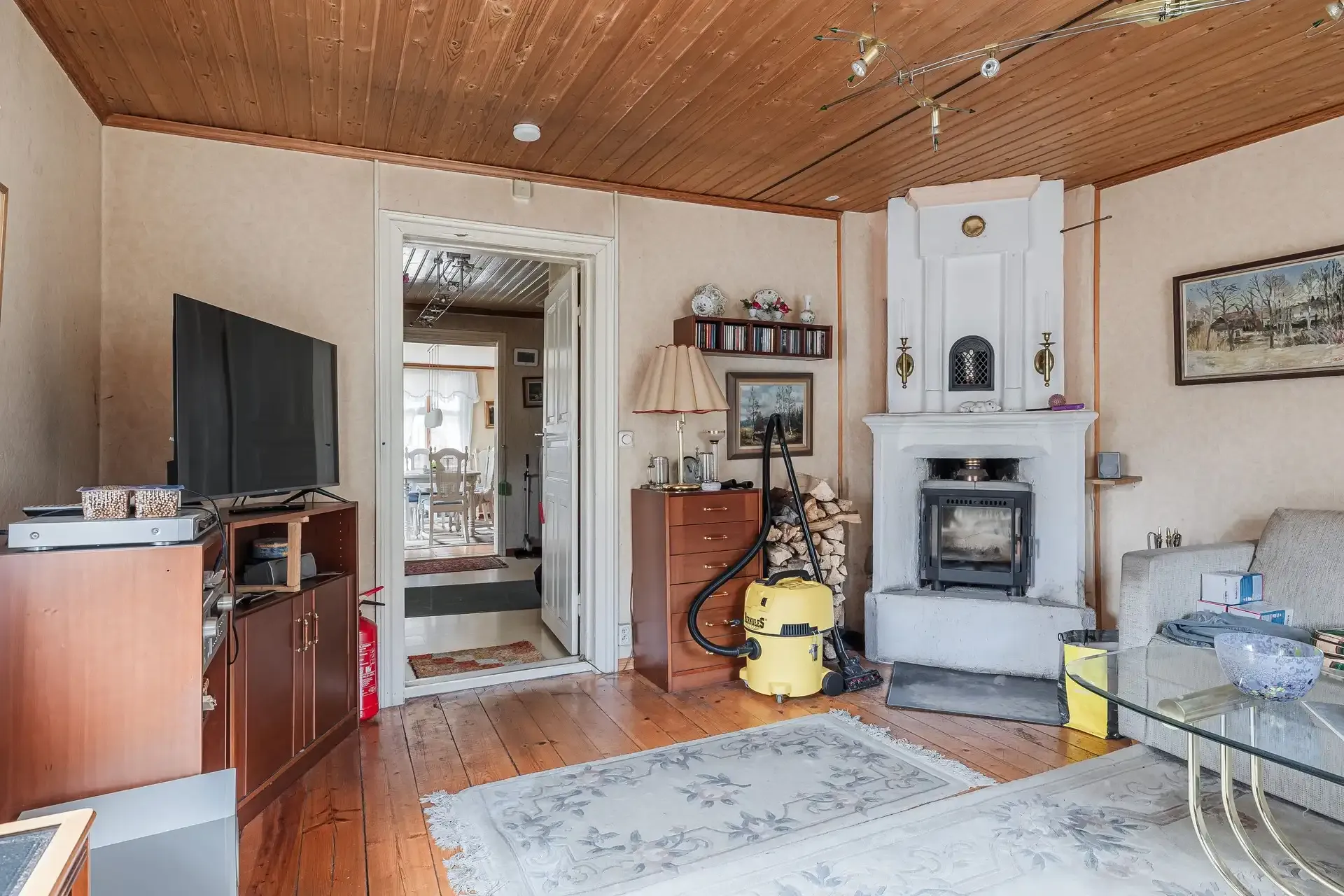 Early 1900s Swedish Country House with Expansive Garden in Jönköping - View image 12 of 28