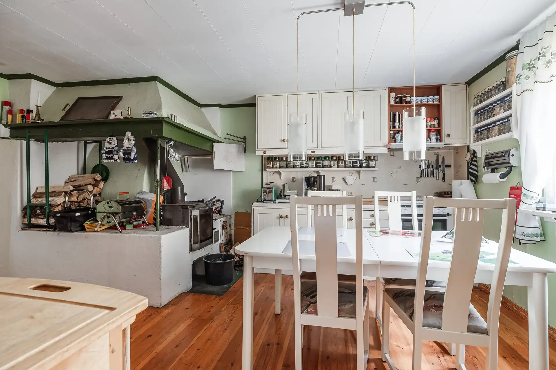 Early 1900s Swedish Country House with Expansive Garden in Jönköping - View image 14 of 28