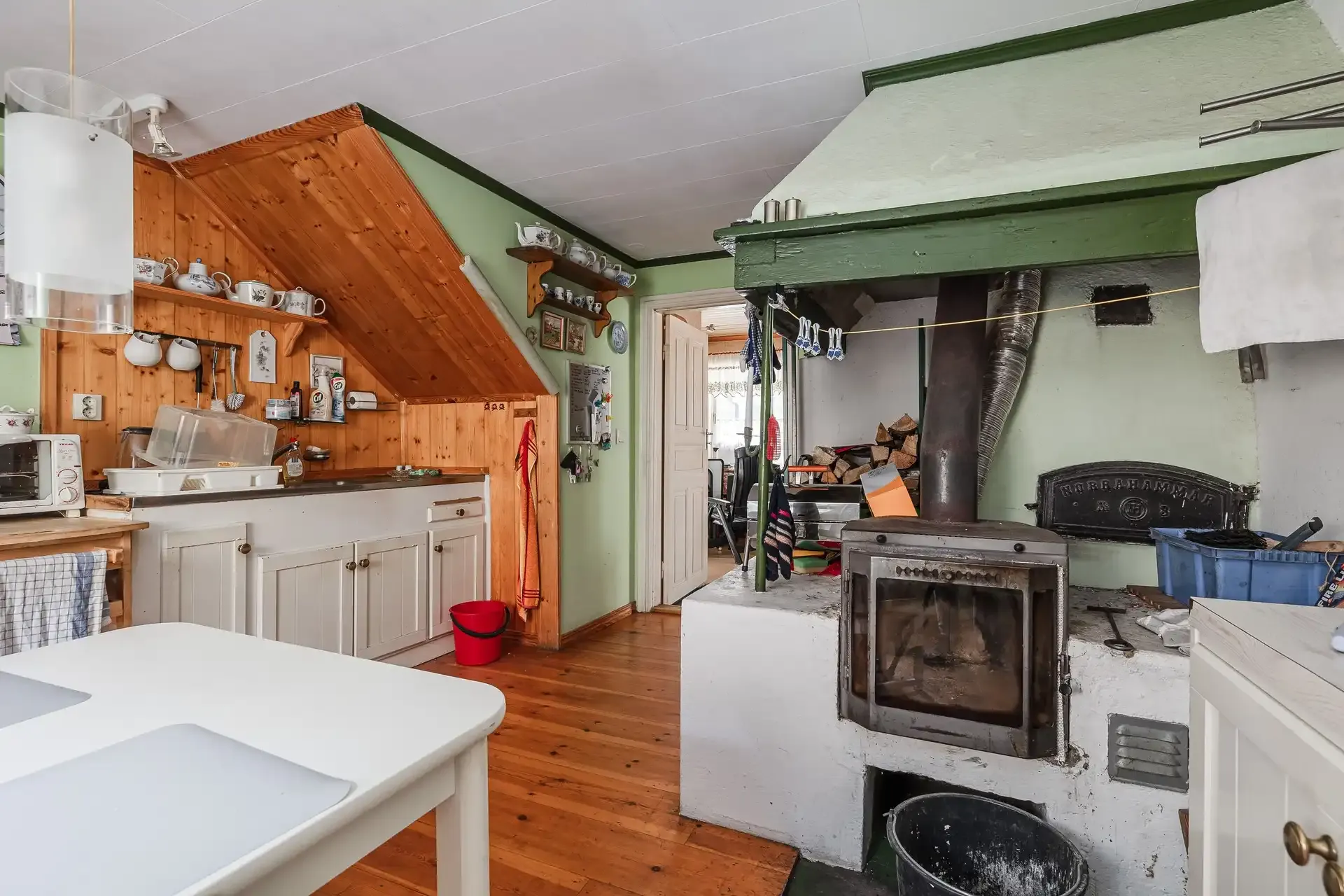 Early 1900s Swedish Country House with Expansive Garden in Jönköping - View image 15 of 28