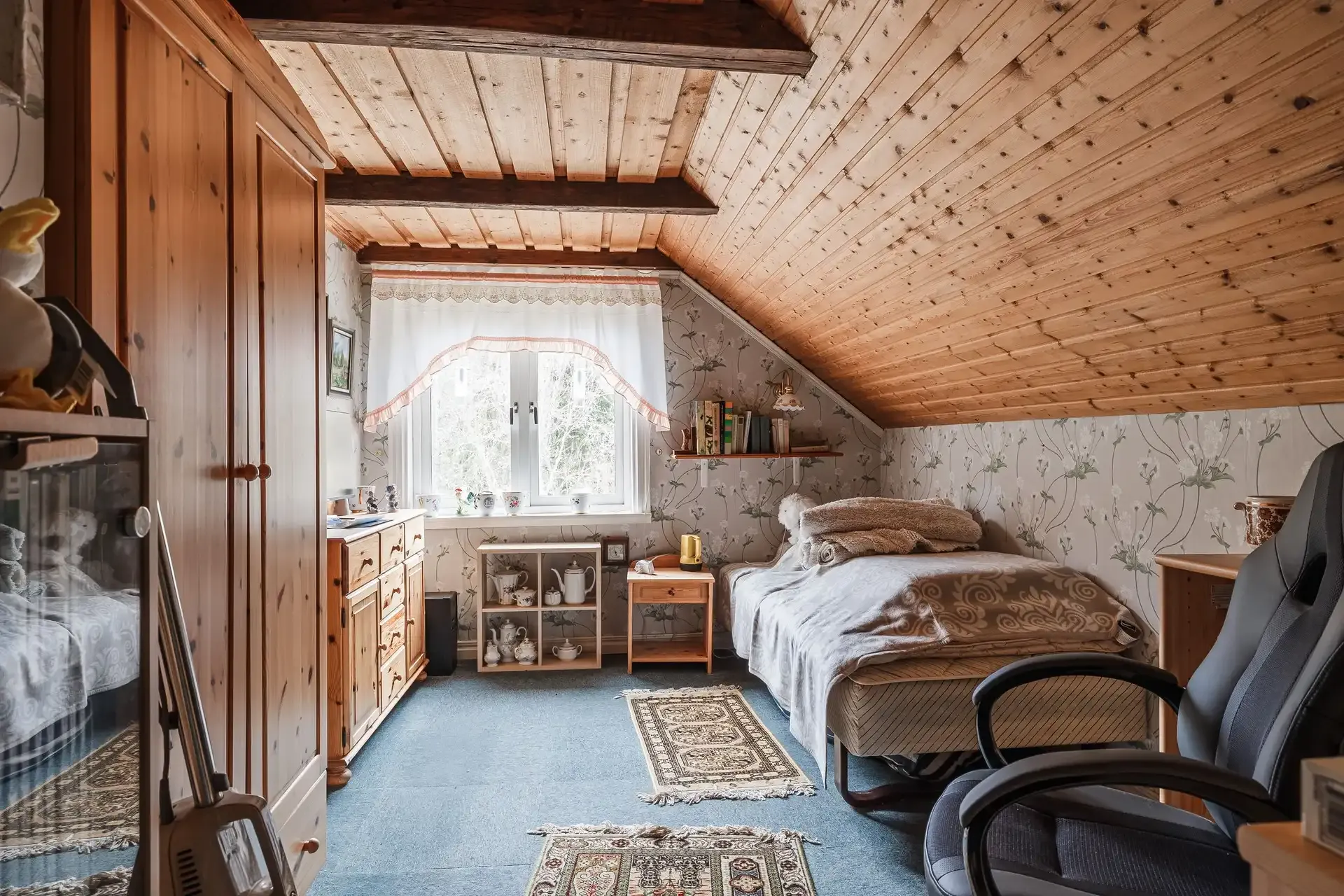 Early 1900s Swedish Country House with Expansive Garden in Jönköping - View image 20 of 28