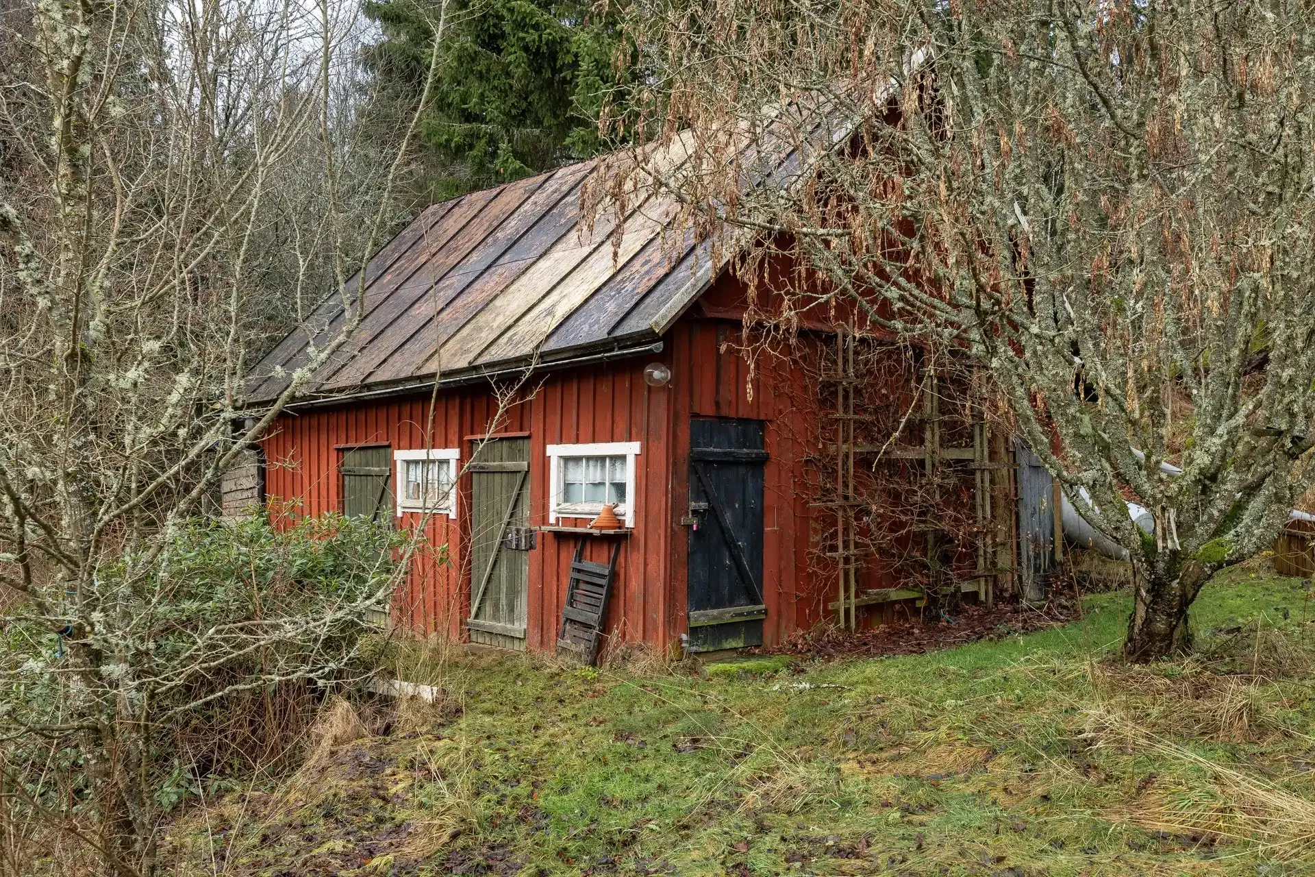 Early 1900s Swedish Country House with Expansive Garden in Jönköping - View image 23 of 28