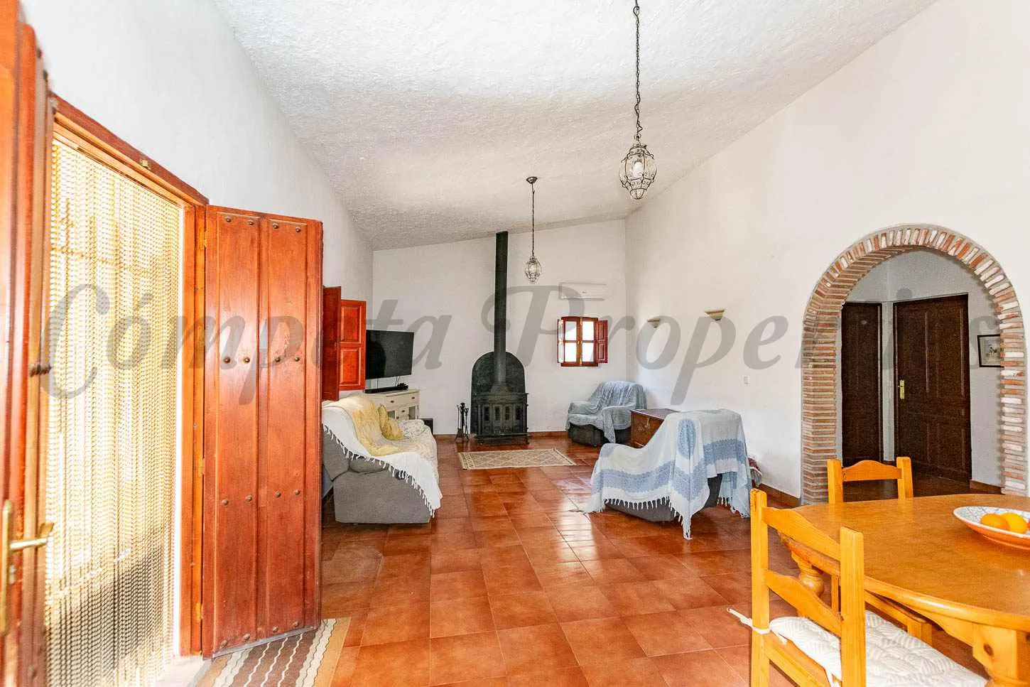 3-Bedroom Country House with Expansive Garden in Árchez, Málaga - View image 9 of 20