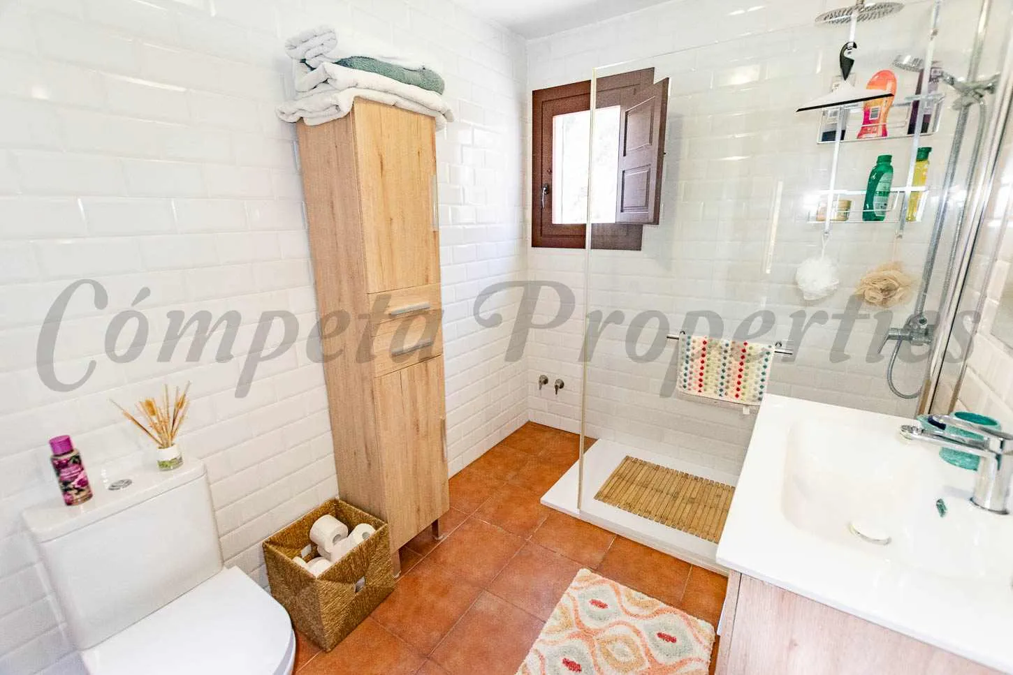 3-Bedroom Country House with Expansive Garden in Árchez, Málaga - View image 12 of 20