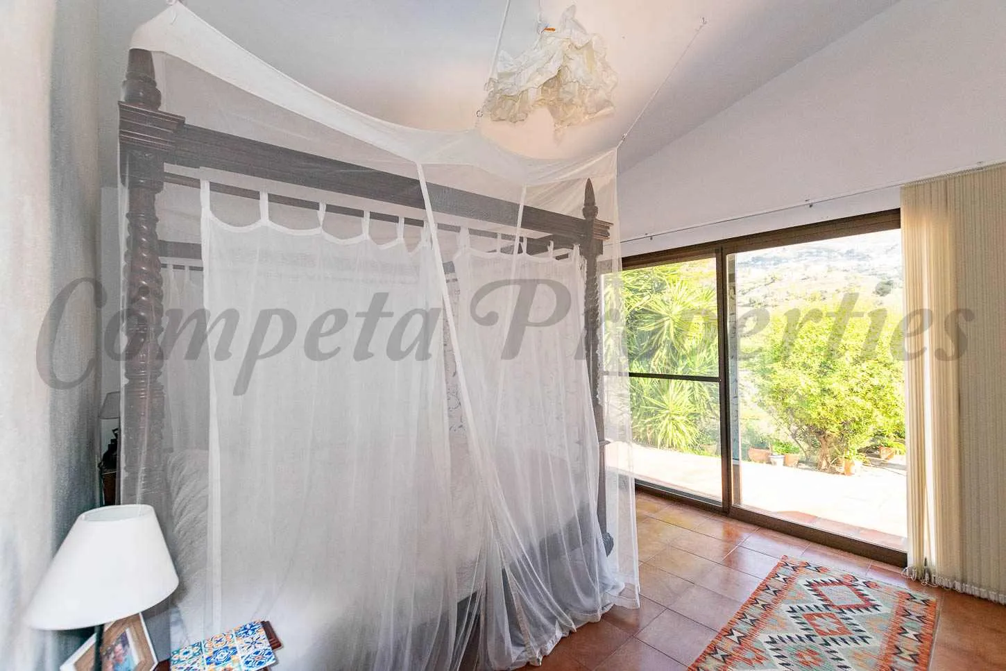 3-Bedroom Country House with Expansive Garden in Árchez, Málaga - View image 14 of 20