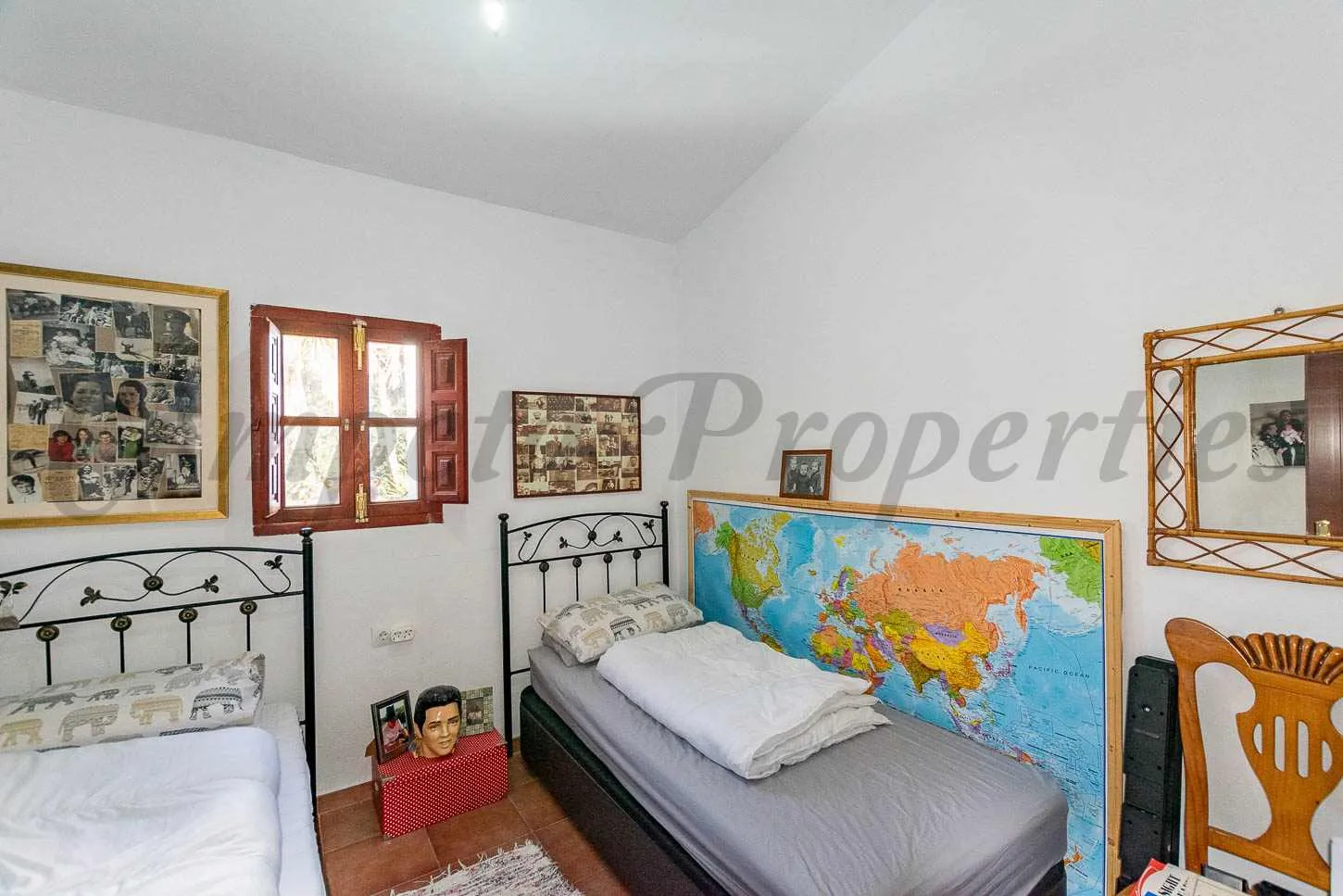 3-Bedroom Country House with Expansive Garden in Árchez, Málaga - View image 15 of 20