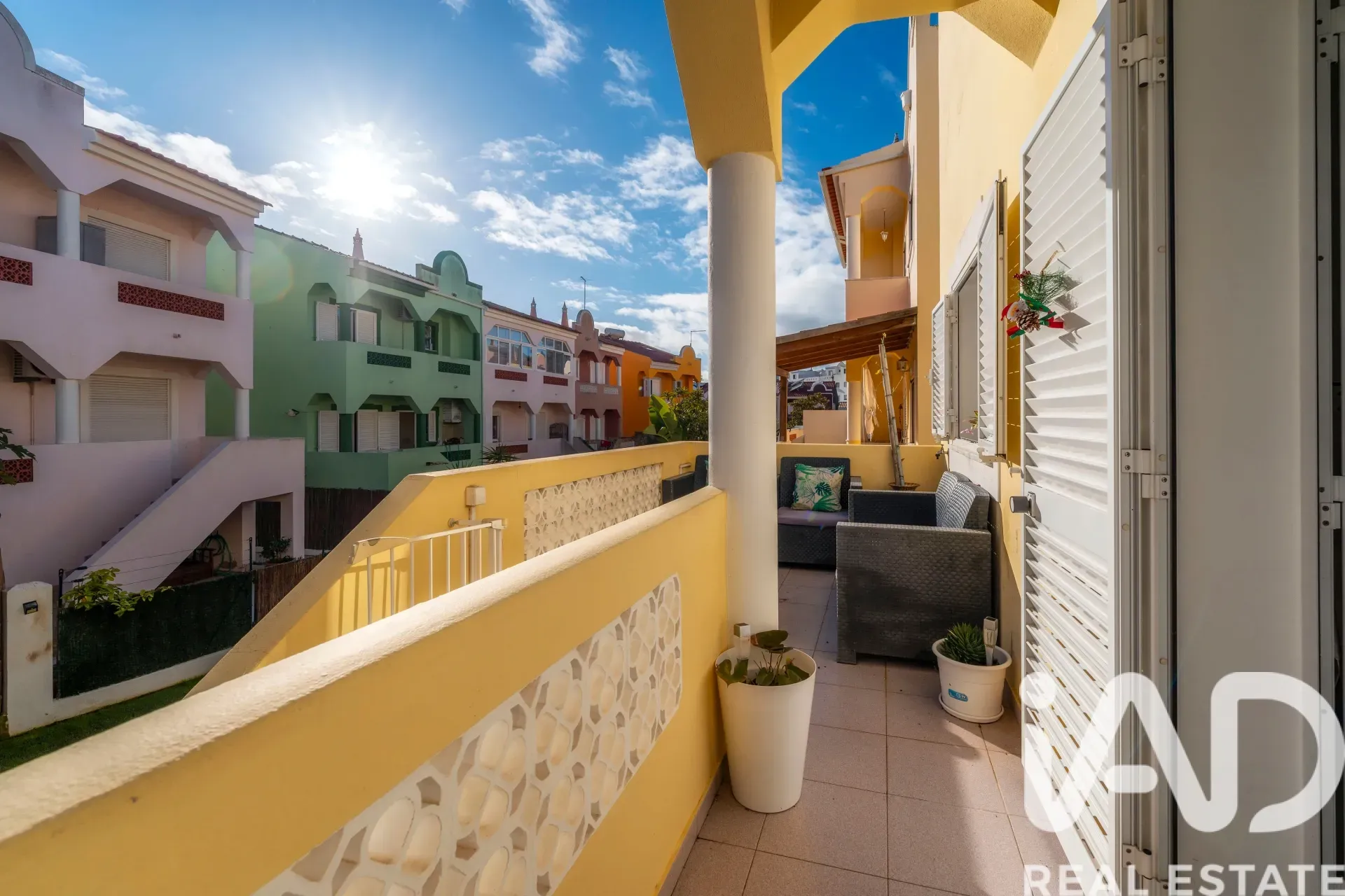 5-Bedroom Villa with Pool and Terrace in Quarteira, Portugal - View image 12 of 39