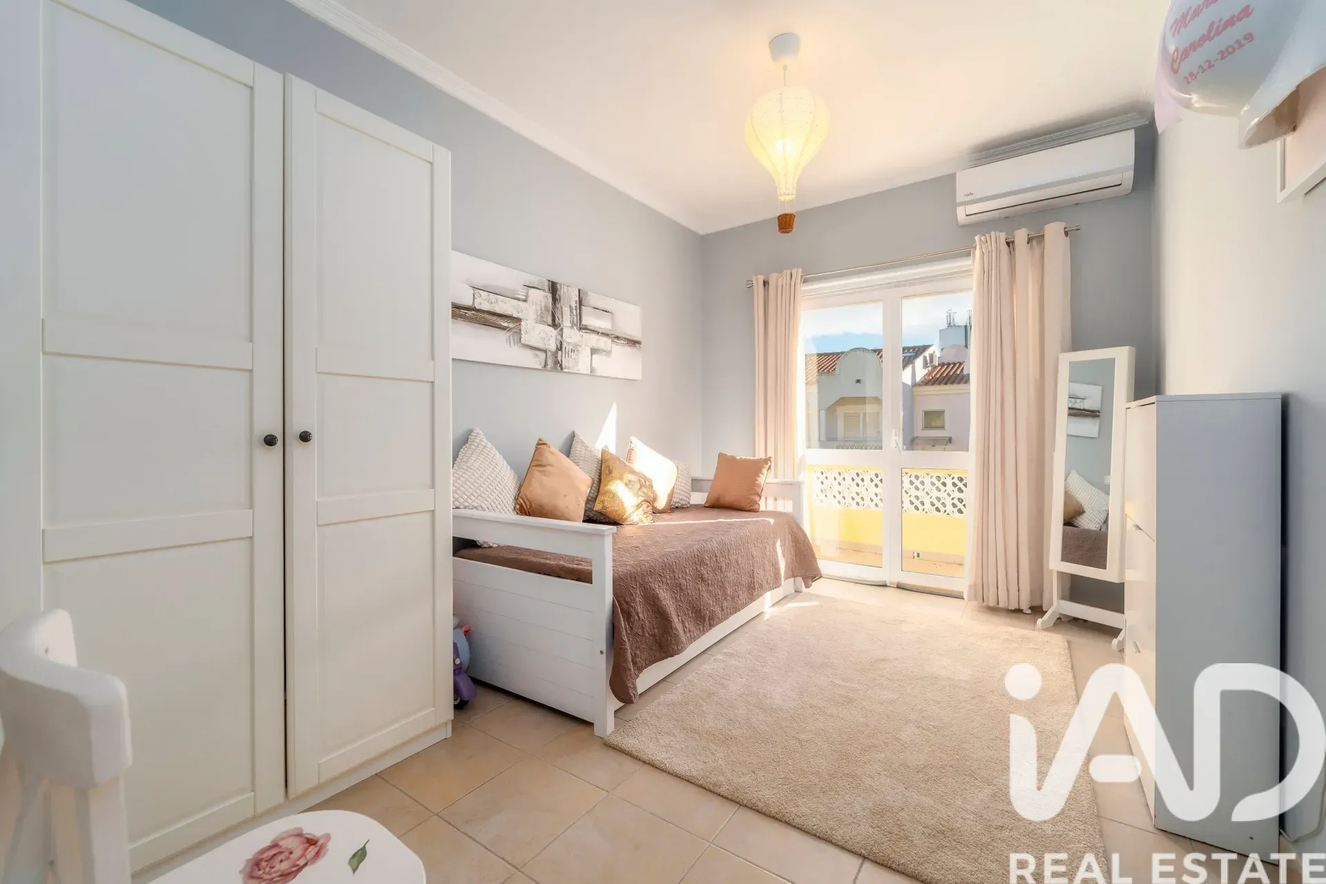 5-Bedroom Villa with Pool and Terrace in Quarteira, Portugal - View image 14 of 39